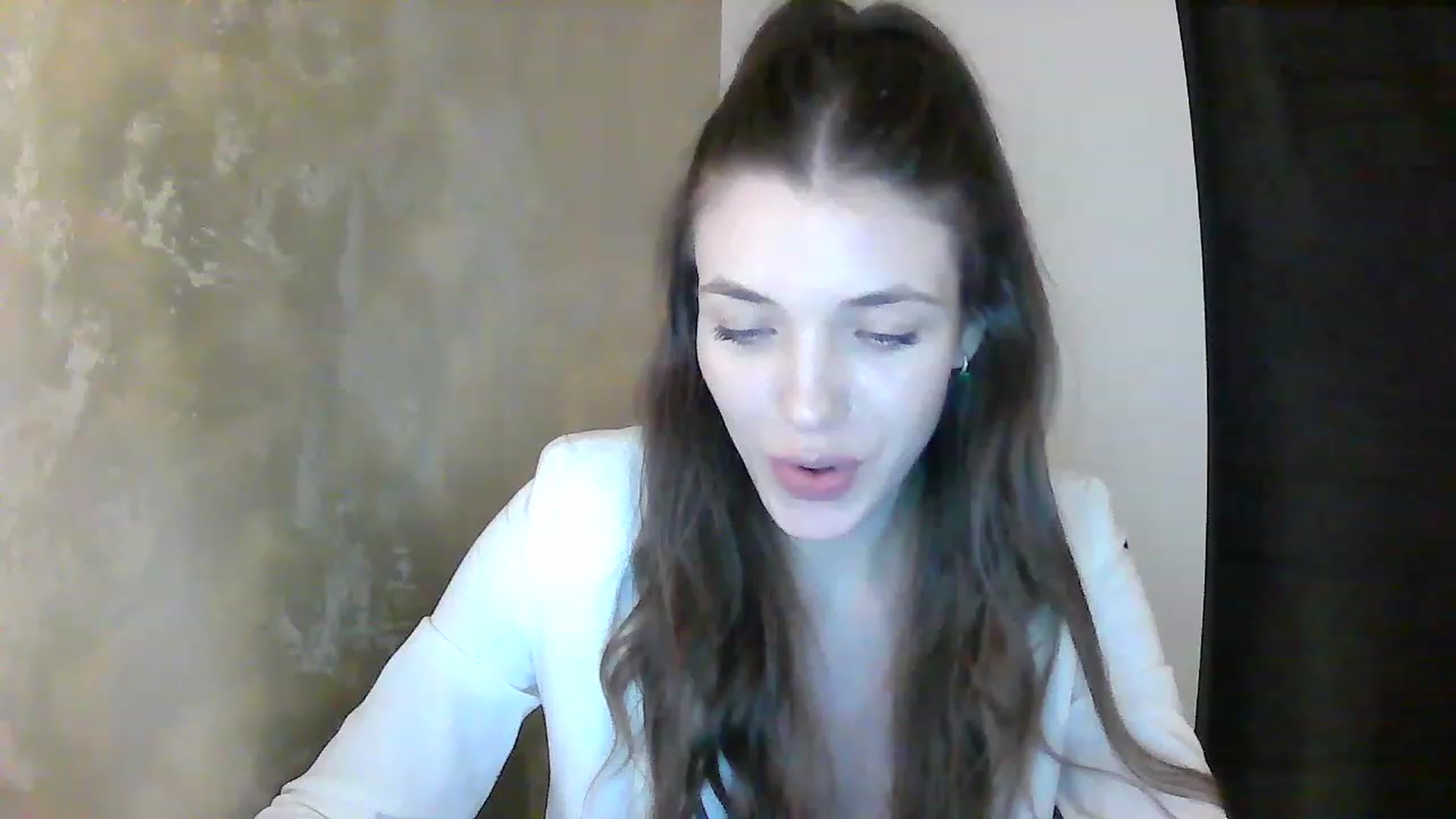 Gallery image thumbnail from GreenKittyy's myfreecams stream on, 01/07/2023, 23:03 image 16 of 20