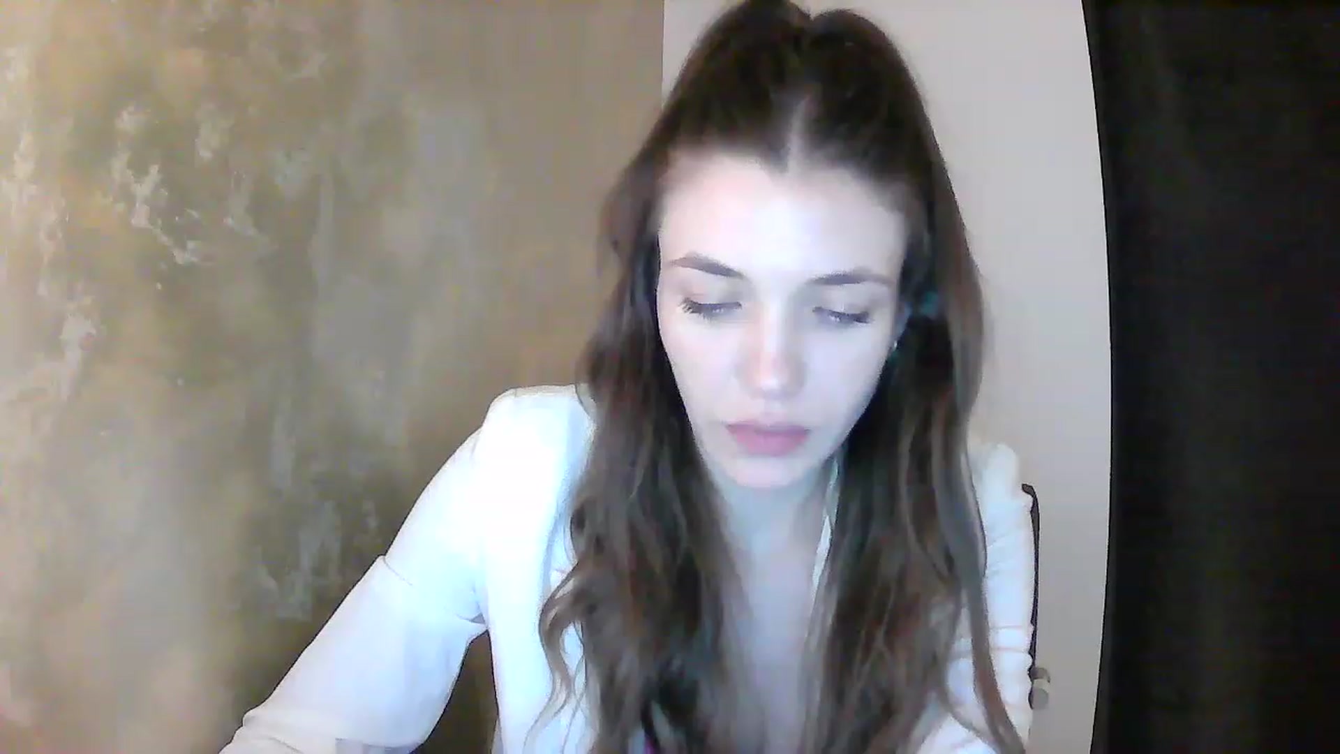 Gallery image thumbnail from GreenKittyy's myfreecams stream on, 01/07/2023, 23:03 image 10 of 20