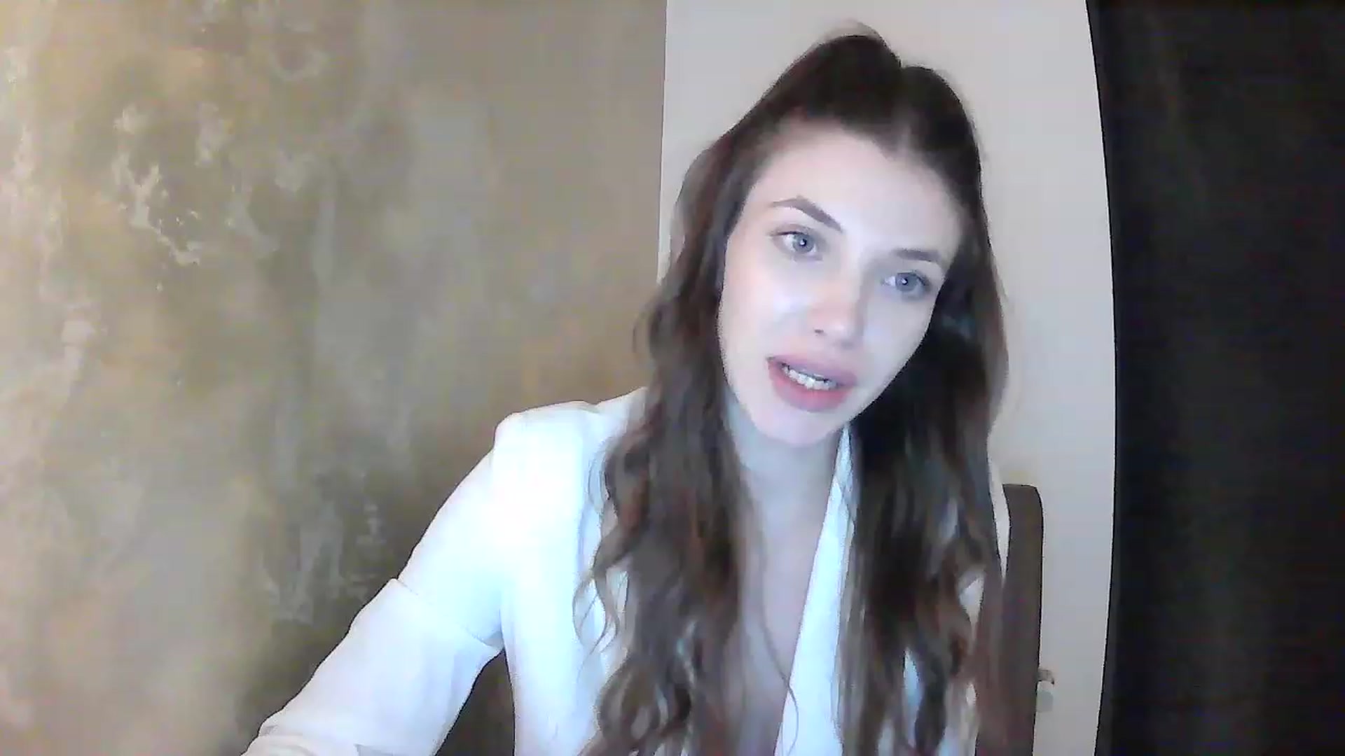 Gallery image thumbnail from GreenKittyy's myfreecams stream on, 01/07/2023, 23:03 image 1 of 20