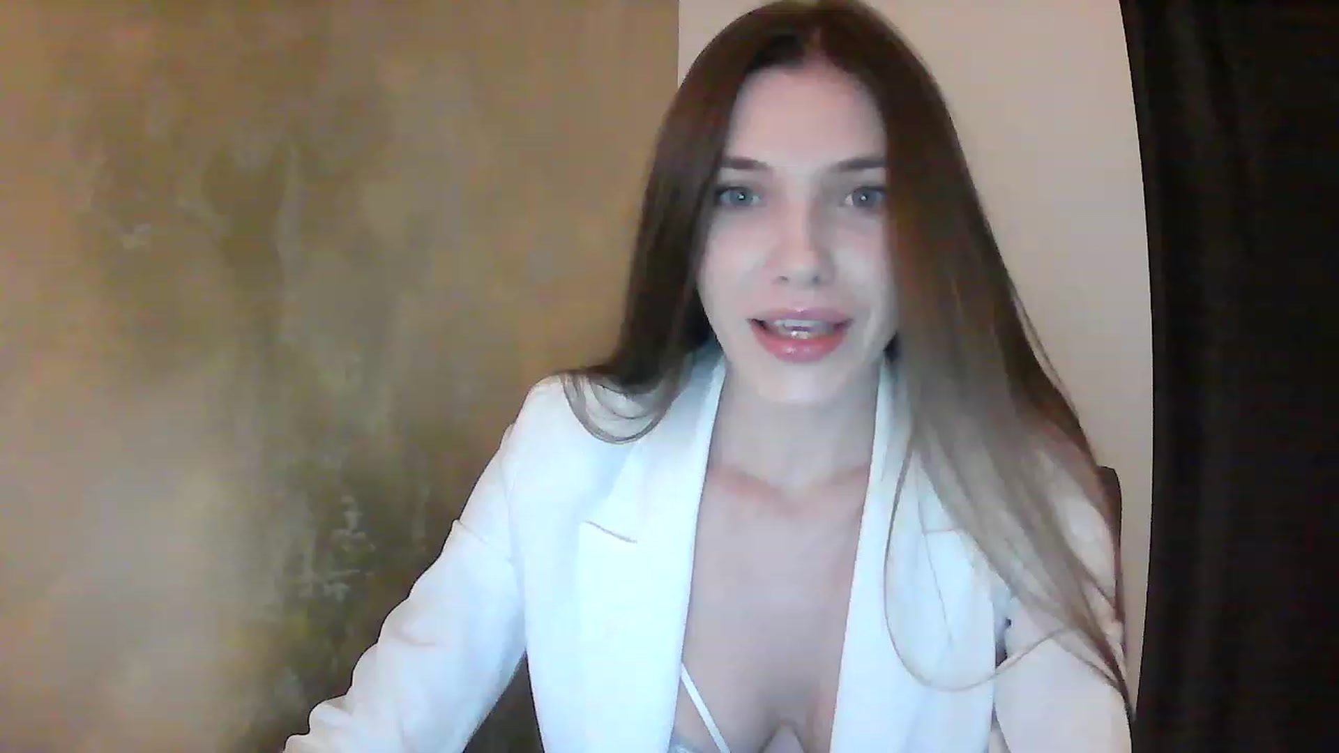 Gallery image thumbnail from GreenKittyy's myfreecams stream on, 01/08/2023, 22:15 image 13 of 20