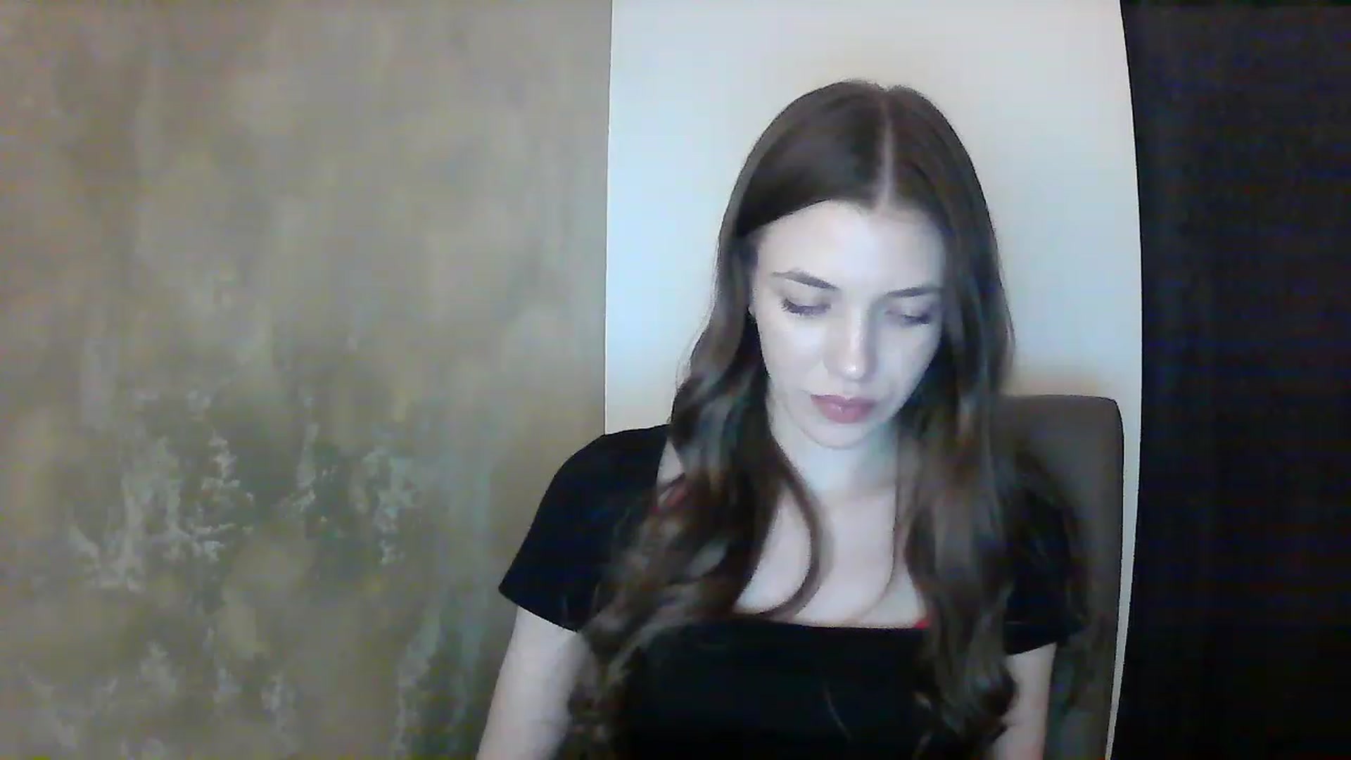 Gallery image thumbnail from GreenKittyy's myfreecams stream on, 01/09/2023, 23:43 image 14 of 20