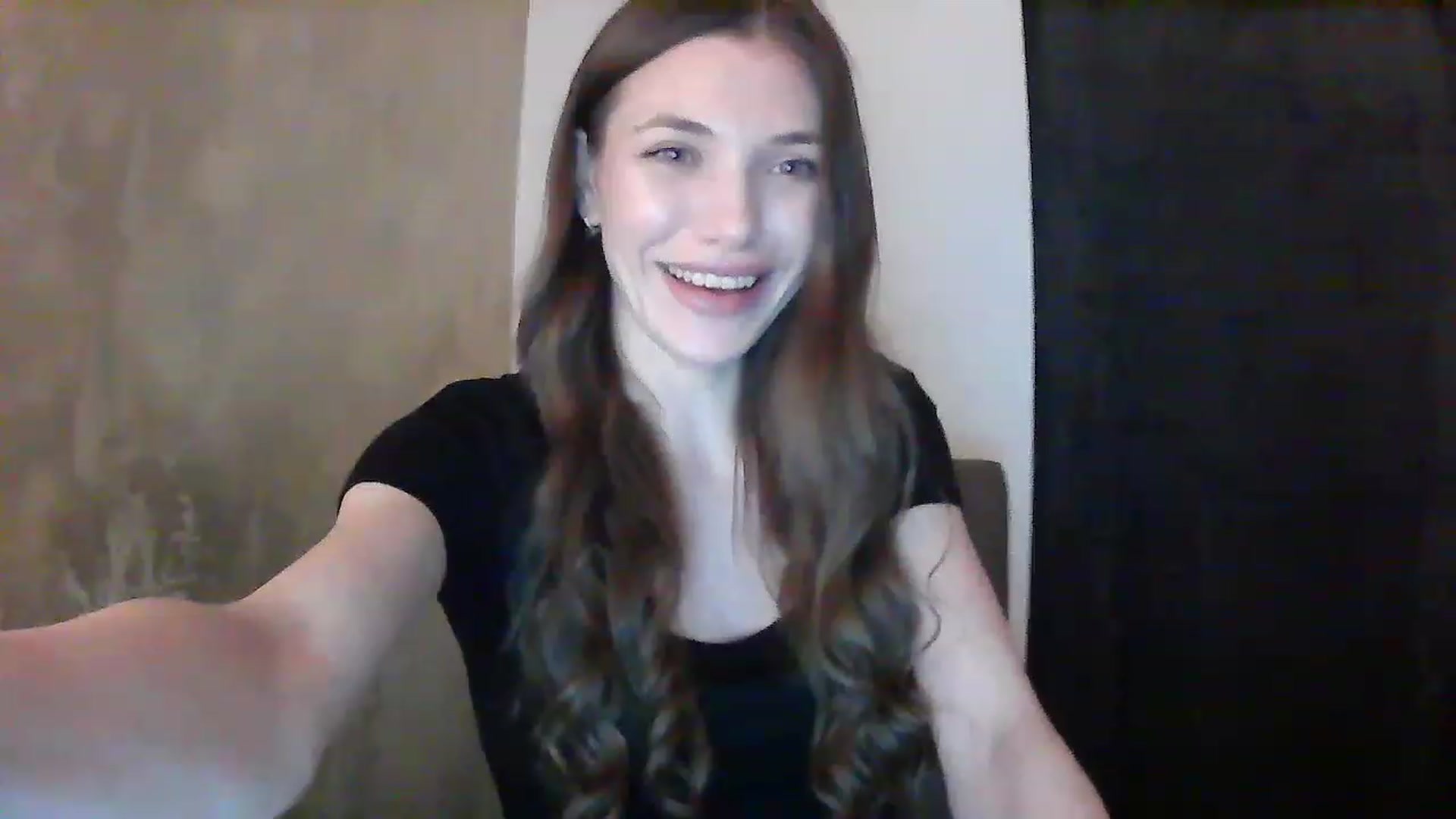 Gallery image thumbnail from GreenKittyy's myfreecams stream on, 01/09/2023, 23:43 image 3 of 20