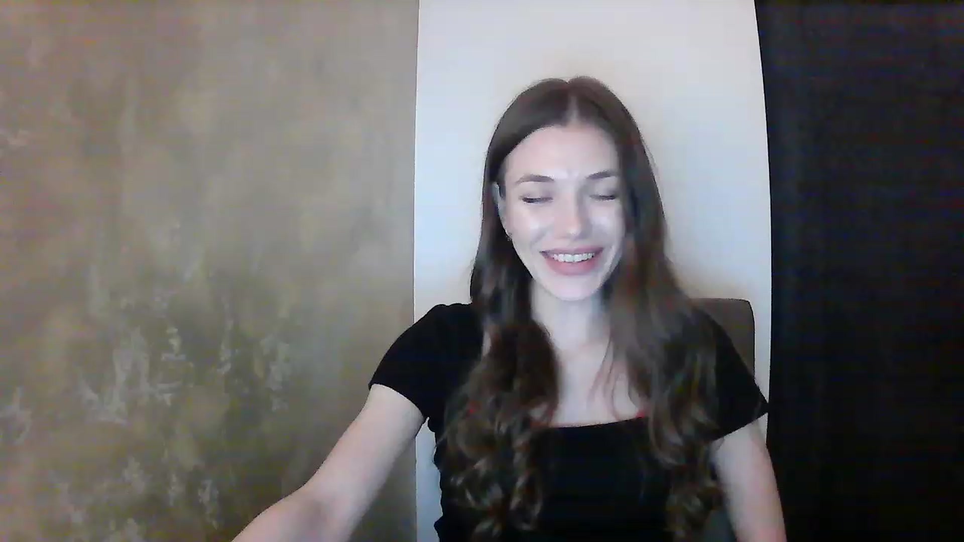 Gallery image thumbnail from GreenKittyy's myfreecams stream on, 01/09/2023, 23:43 image 1 of 20