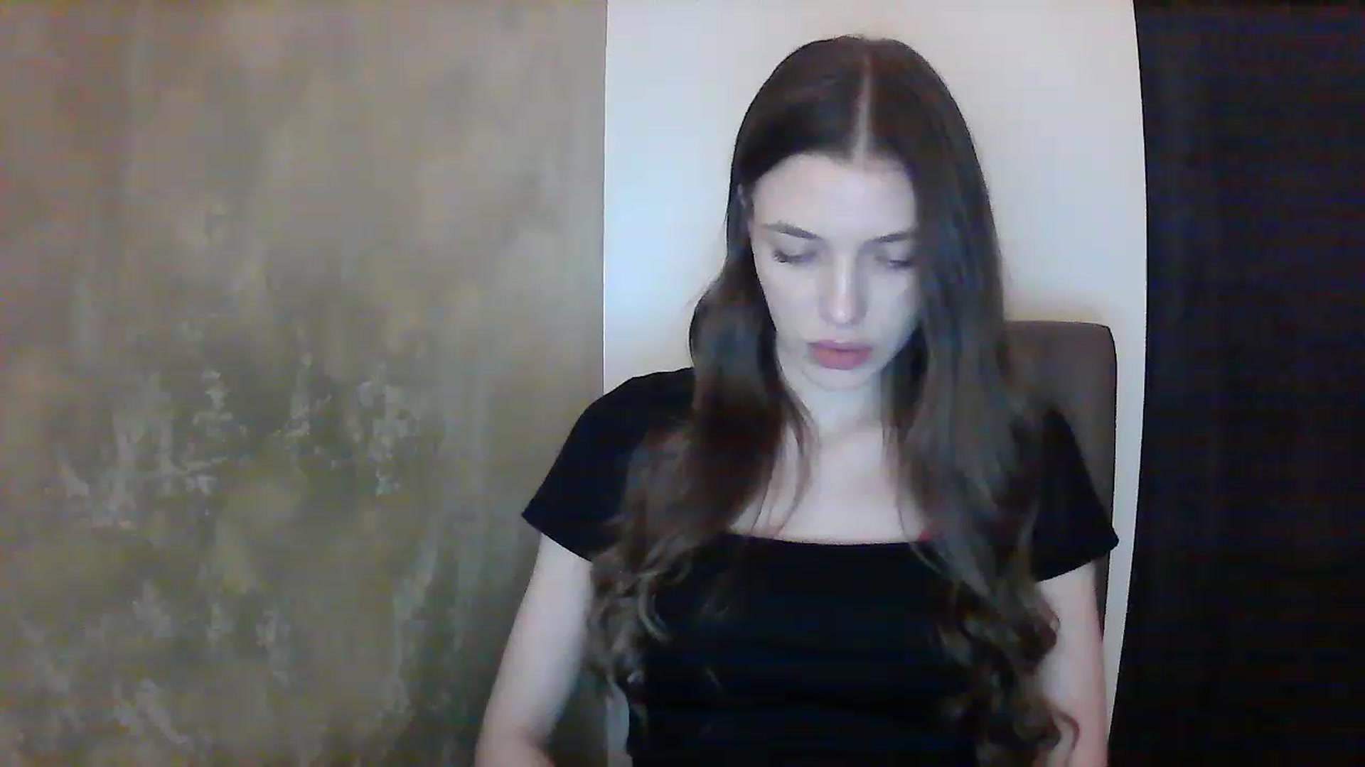 Gallery image thumbnail from GreenKittyy's myfreecams stream on, 01/10/2023, 24:30 image 14 of 20