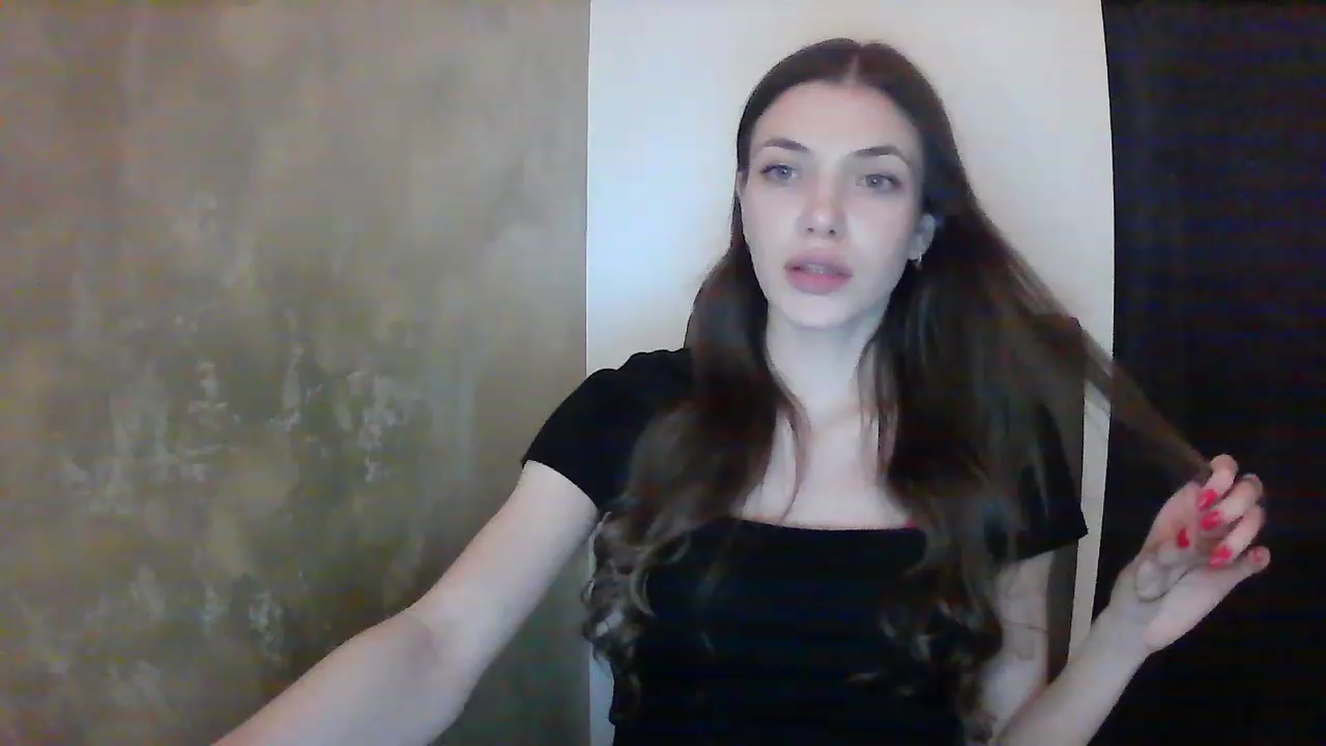 Gallery image thumbnail from GreenKittyy's myfreecams stream on, 01/10/2023, 24:30 image 18 of 20