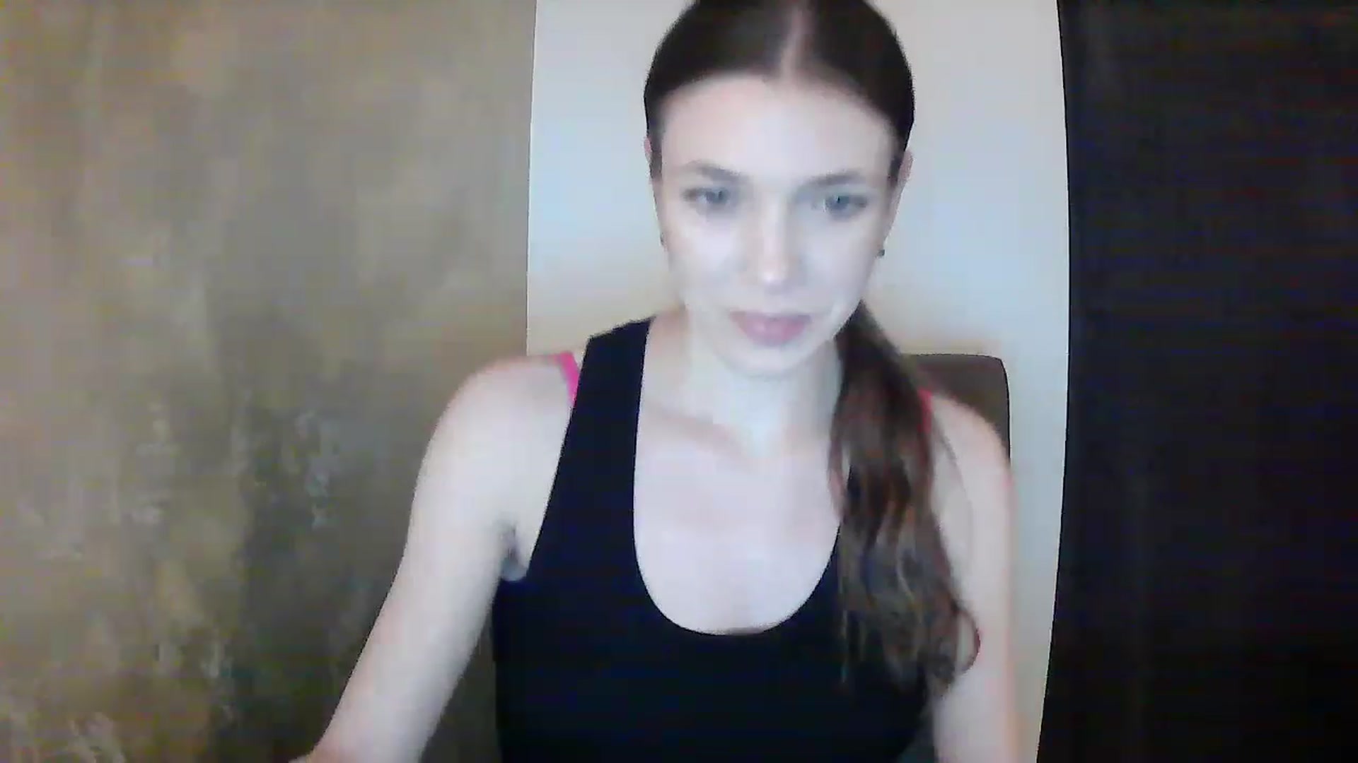 Gallery image thumbnail from GreenKittyy's myfreecams stream on, 01/10/2023, 23:37 image 17 of 20