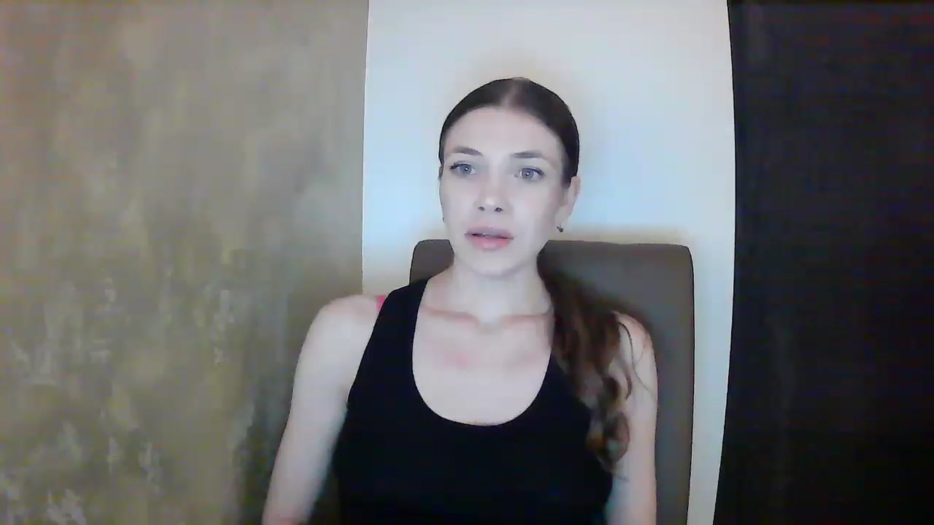 Gallery image thumbnail from GreenKittyy's myfreecams stream on, 01/10/2023, 23:37 image 14 of 20
