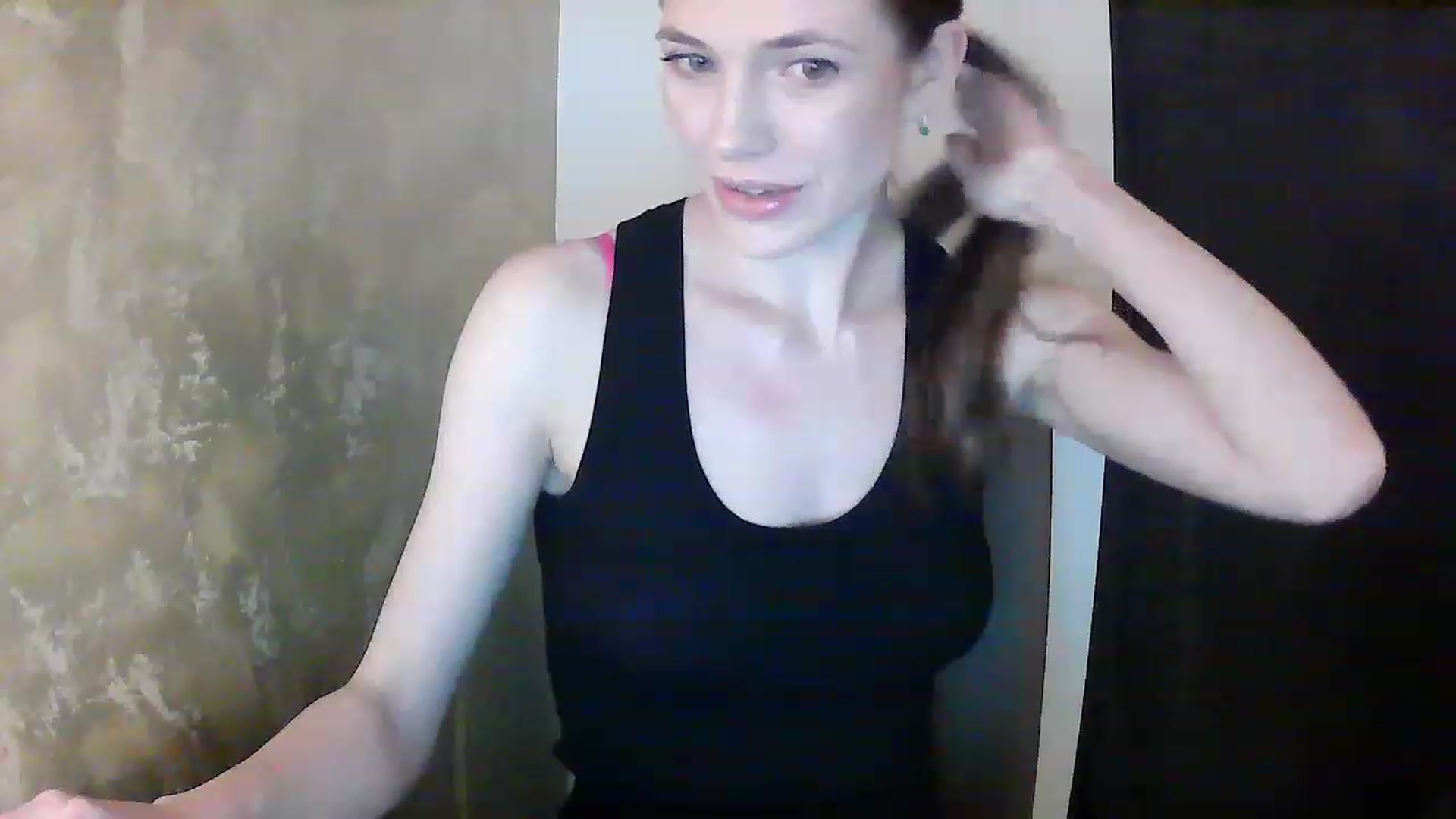 Gallery image thumbnail from GreenKittyy's myfreecams stream on, 01/10/2023, 23:37 image 11 of 20