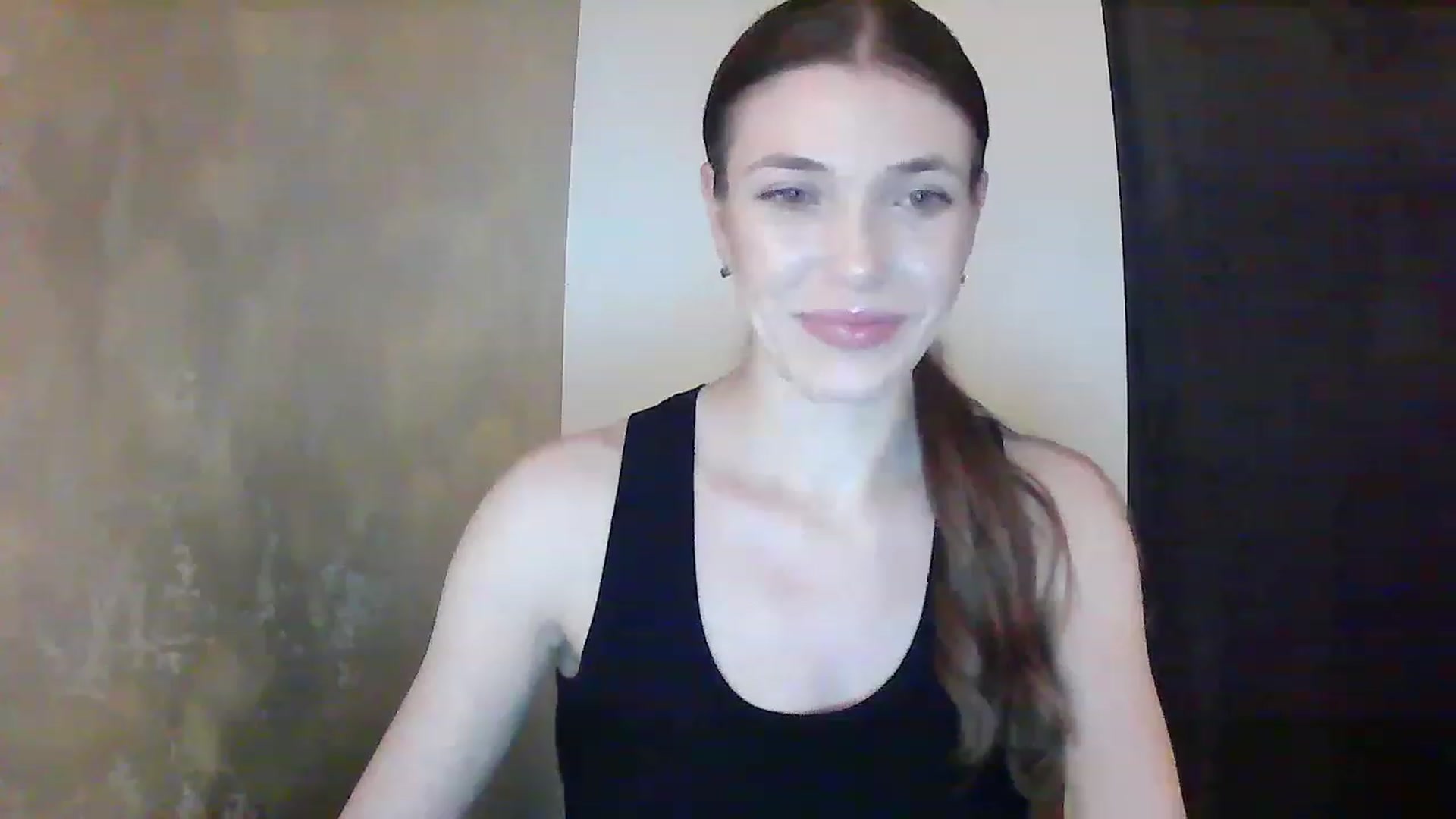 Gallery image thumbnail from GreenKittyy's myfreecams stream on, 01/10/2023, 23:37 image 19 of 20