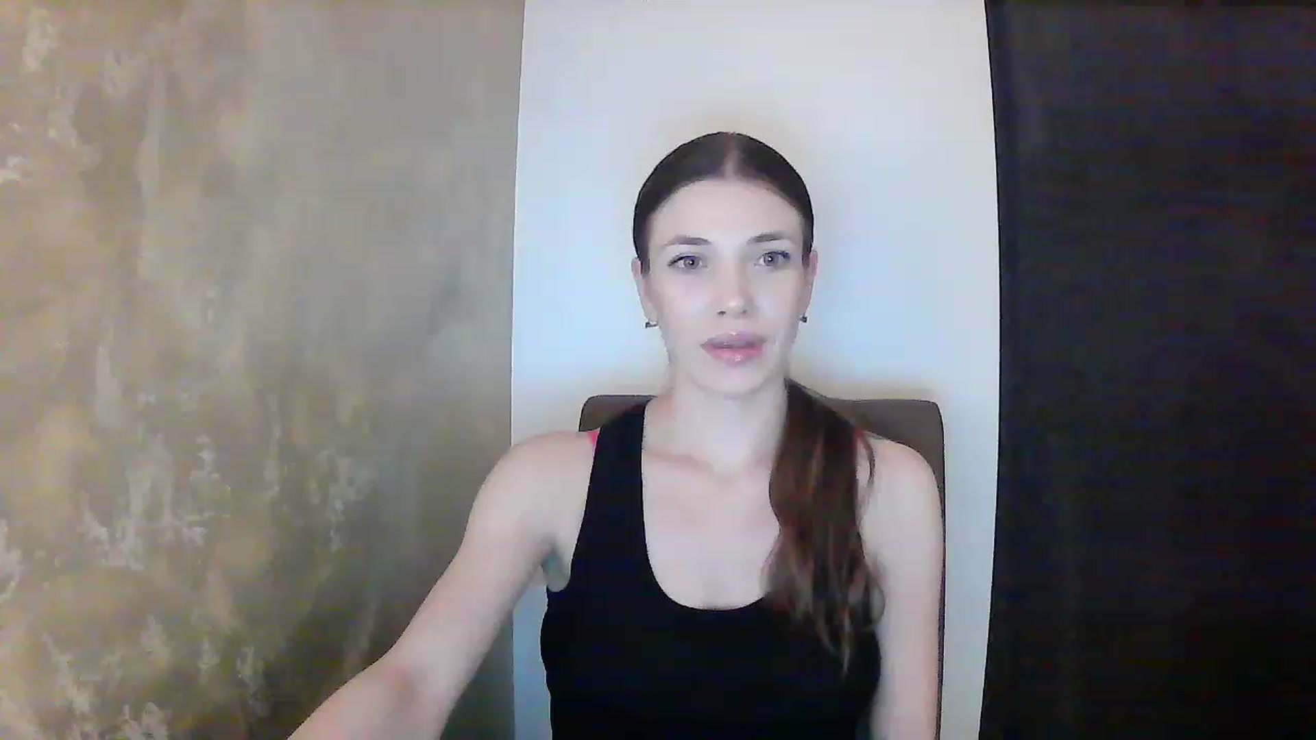 Gallery image thumbnail from GreenKittyy's myfreecams stream on, 01/10/2023, 23:37 image 1 of 20