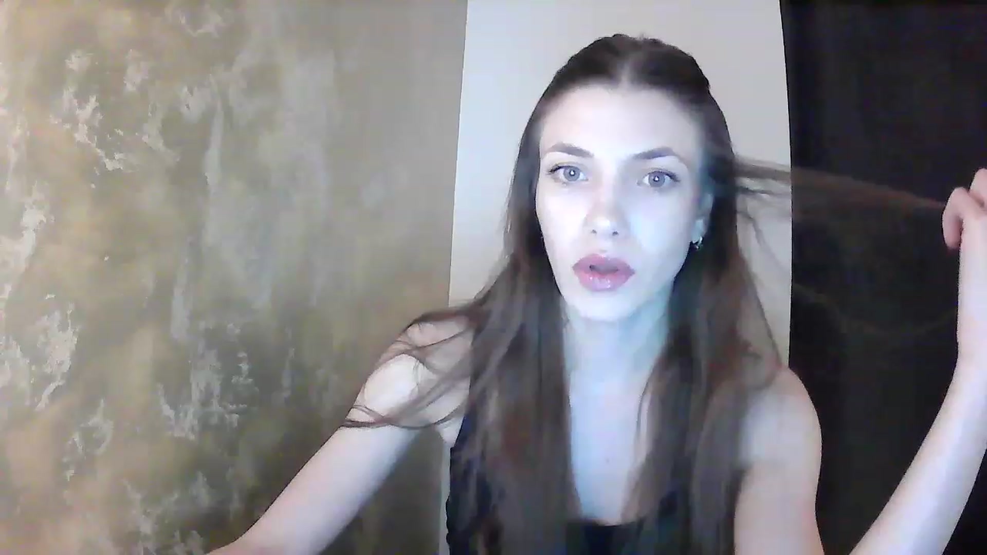 Gallery image thumbnail from GreenKittyy's myfreecams stream on, 01/15/2023, 22:17 image 4 of 20