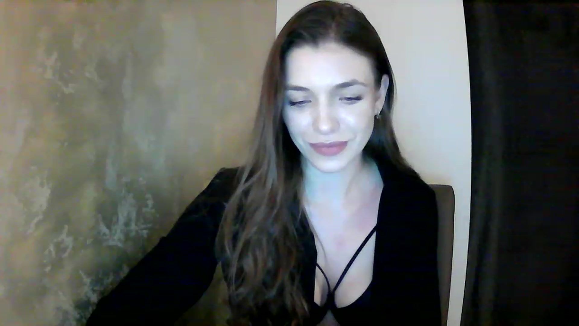 Gallery image thumbnail from GreenKittyy's myfreecams stream on, 01/16/2023, 23:04 image 9 of 20