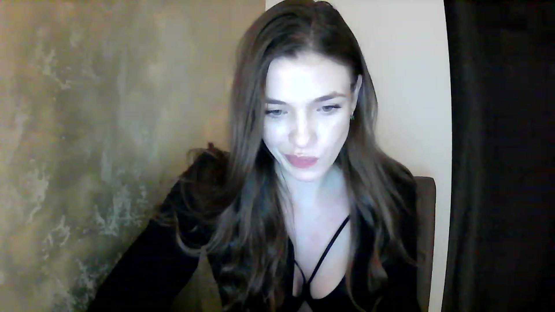 Gallery image thumbnail from GreenKittyy's myfreecams stream on, 01/16/2023, 23:04 image 12 of 20