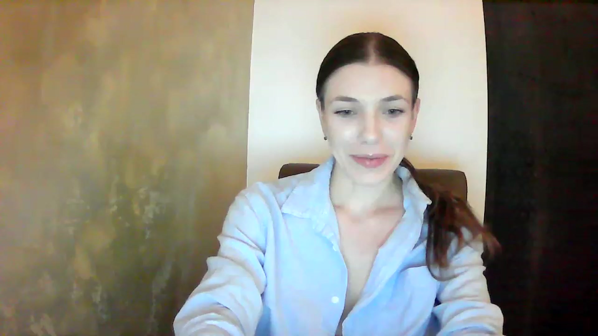 Gallery image thumbnail from GreenKittyy's myfreecams stream on, 01/17/2023, 22:24 image 10 of 20