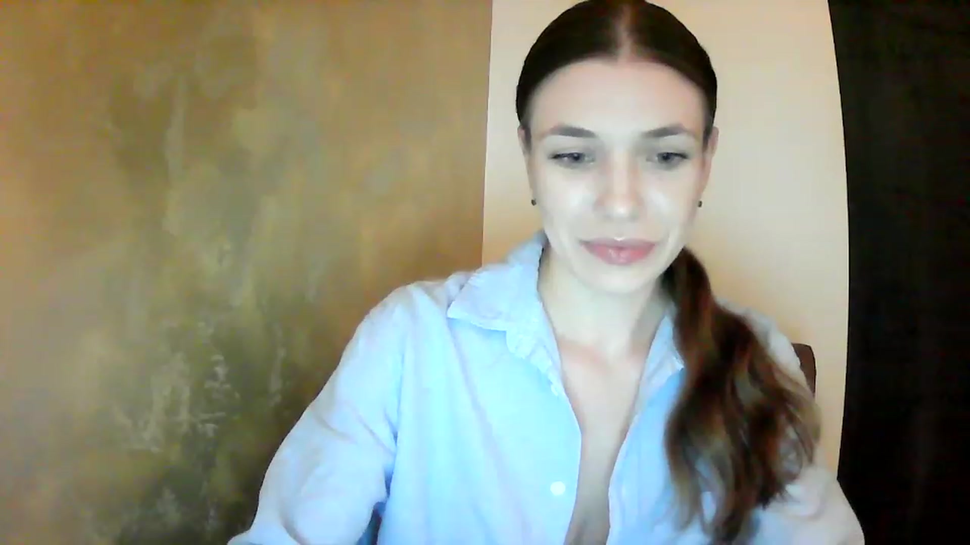Gallery image thumbnail from GreenKittyy's myfreecams stream on, 01/17/2023, 22:24 image 14 of 20