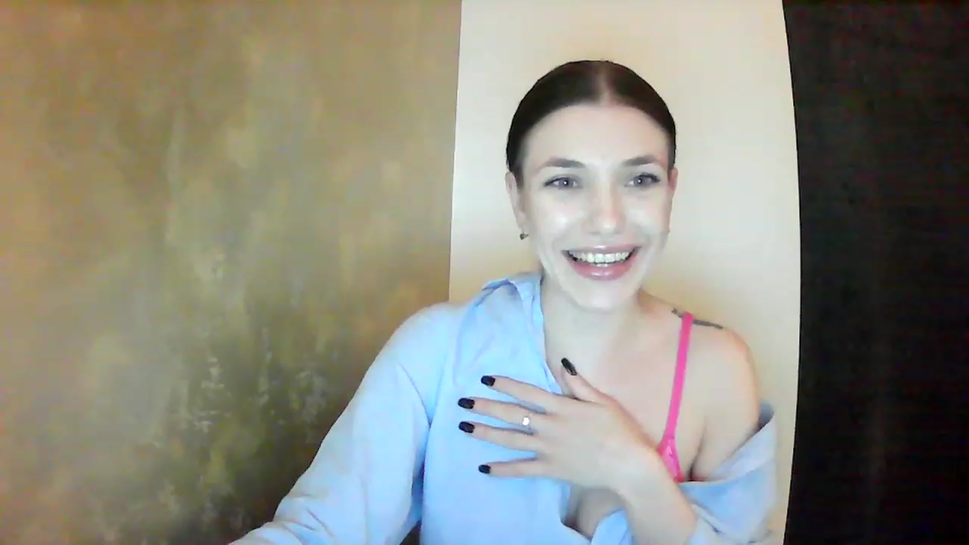 Gallery image thumbnail from GreenKittyy's myfreecams stream on, 01/17/2023, 23:43 image 1 of 20