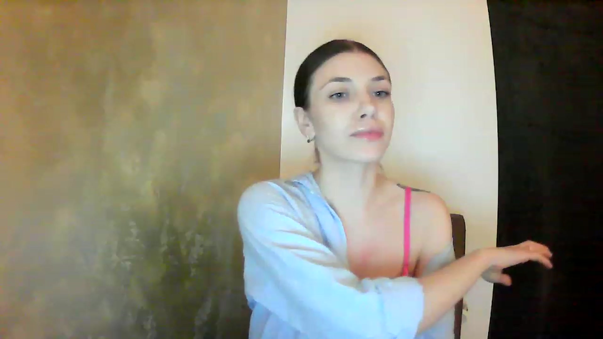 Gallery image thumbnail from GreenKittyy's myfreecams stream on, 01/17/2023, 23:43 image 11 of 20