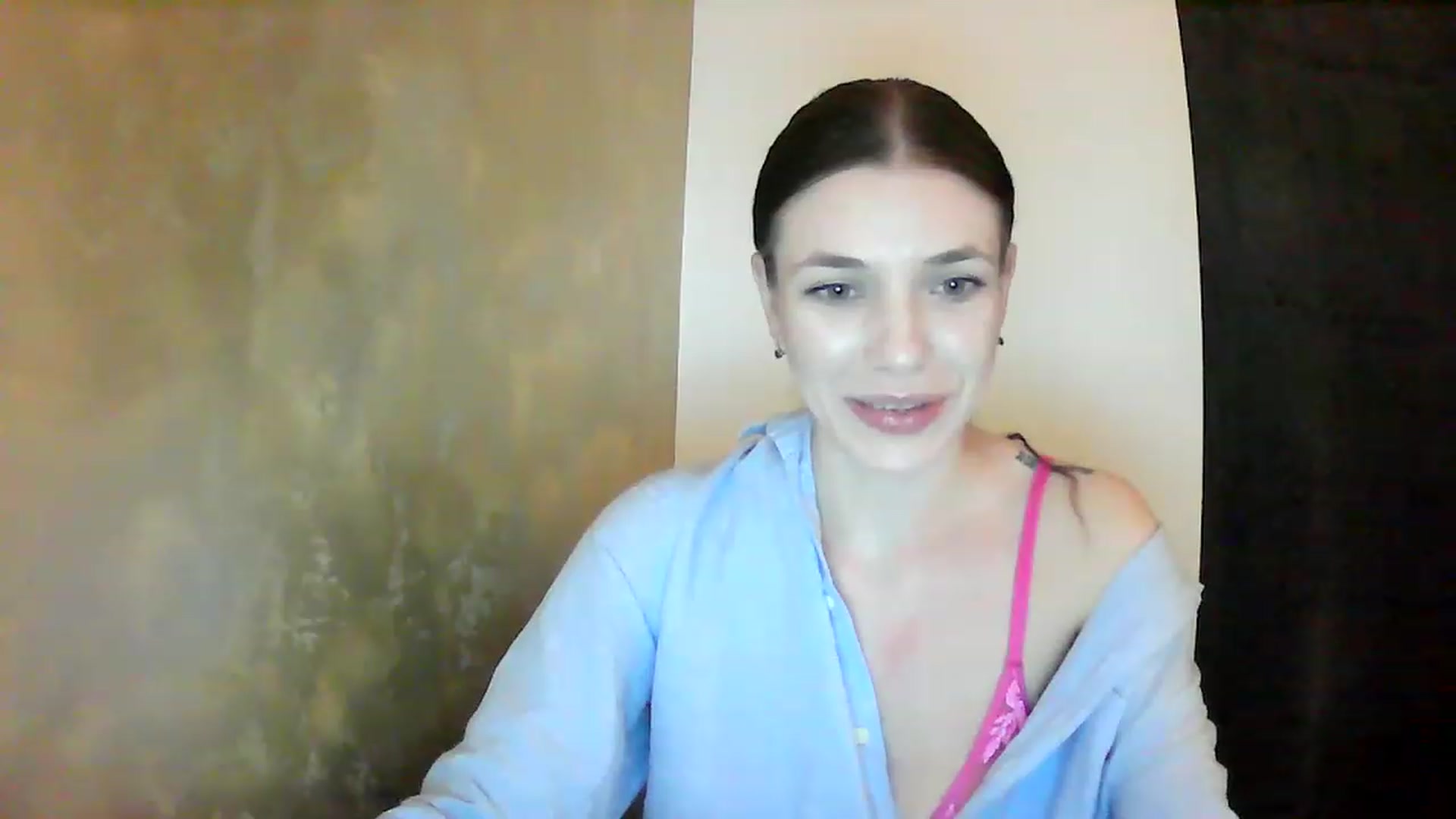 Gallery image thumbnail from GreenKittyy's myfreecams stream on, 01/17/2023, 23:43 image 7 of 20
