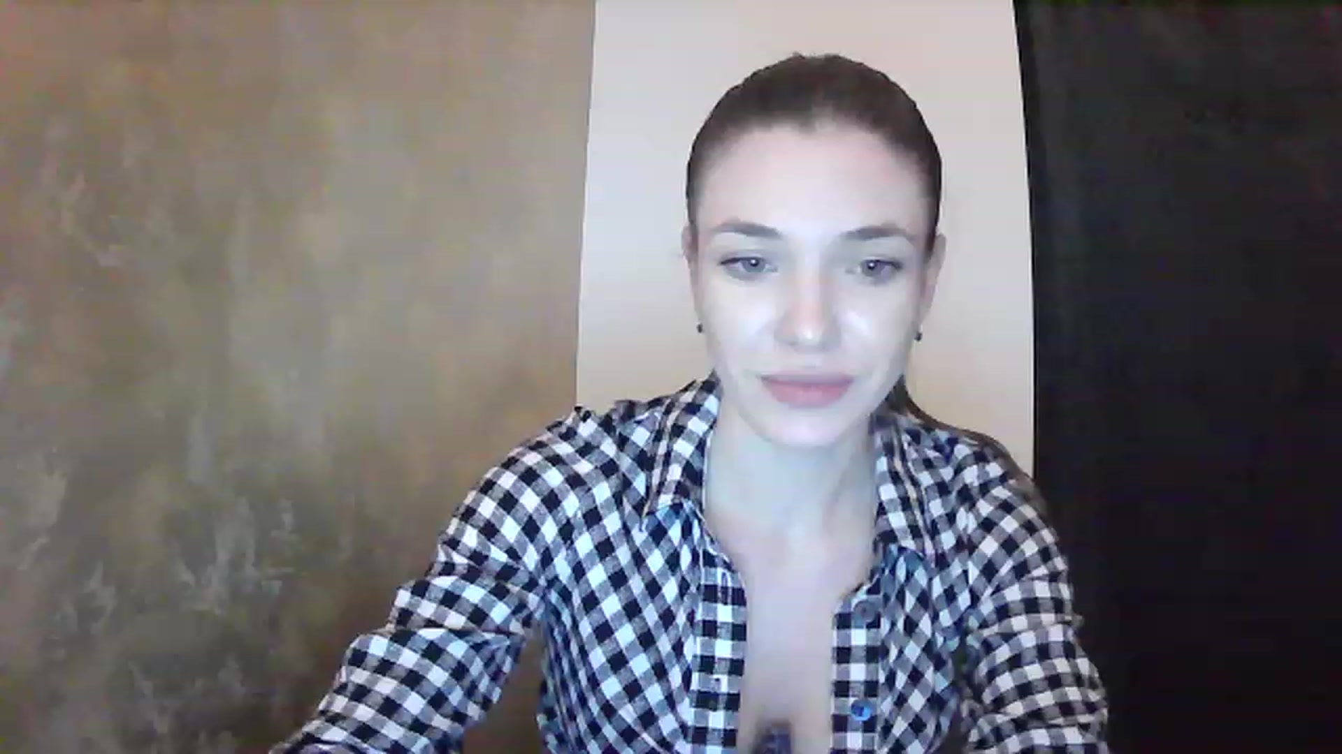 Gallery image thumbnail from GreenKittyy's myfreecams stream on, 01/21/2023, 01:13 image 1 of 20