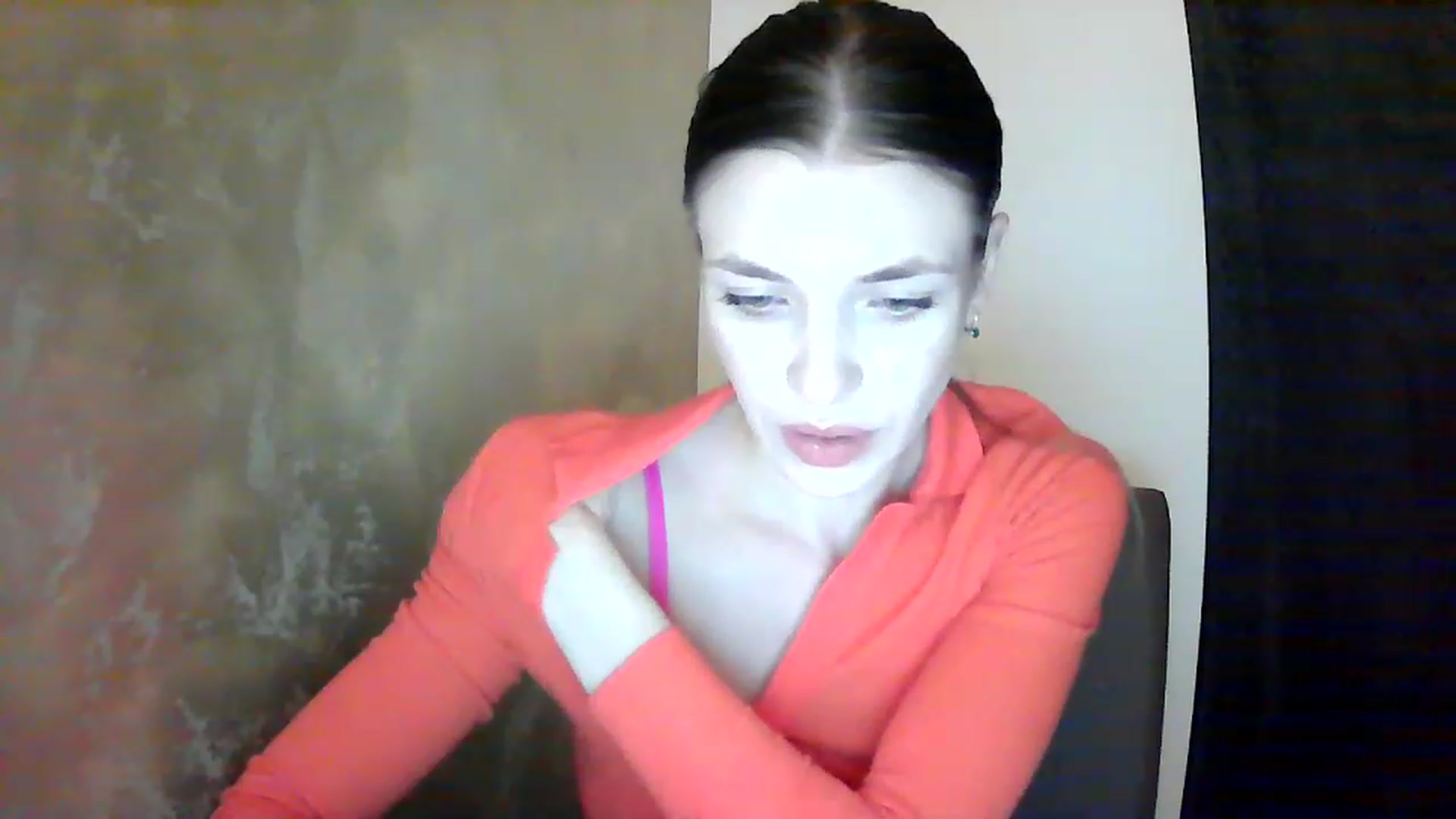 Gallery image thumbnail from GreenKittyy's myfreecams stream on, 01/23/2023, 24:02 image 17 of 20