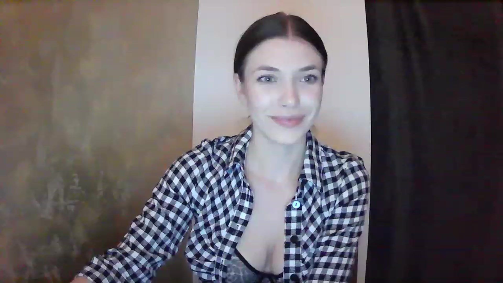 Gallery image thumbnail from GreenKittyy's myfreecams stream on, 01/26/2023, 01:05 image 5 of 20