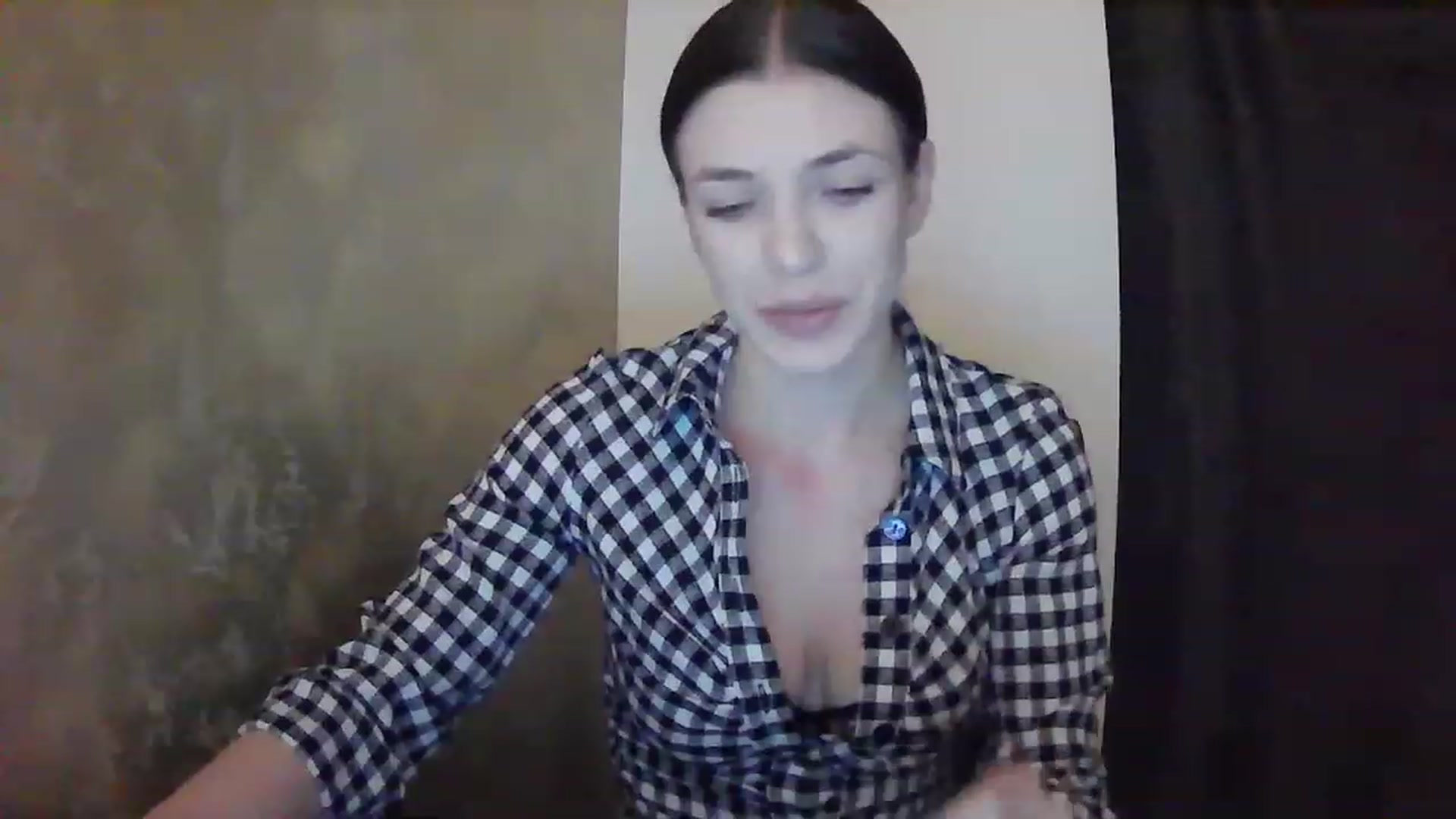 Gallery image thumbnail from GreenKittyy's myfreecams stream on, 01/26/2023, 01:07 image 7 of 20