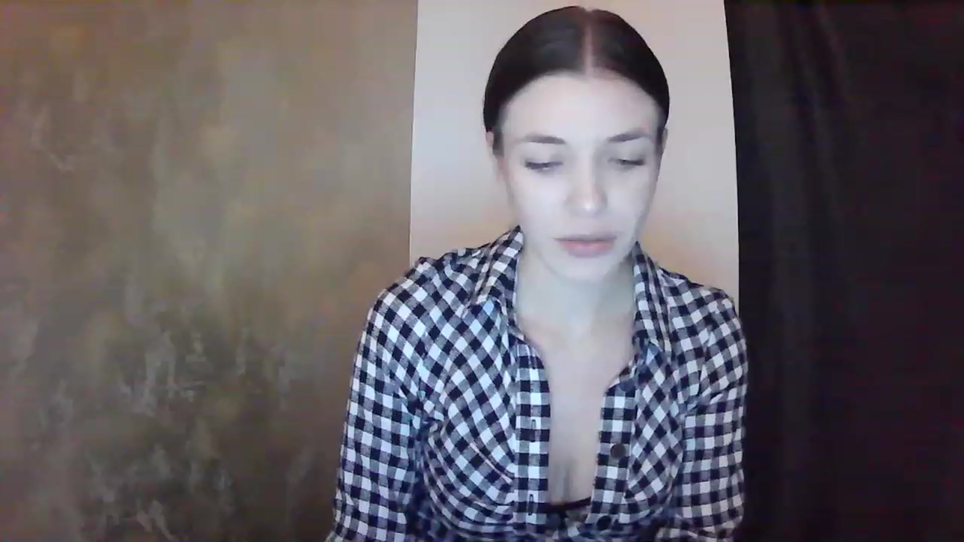 Gallery image thumbnail from GreenKittyy's myfreecams stream on, 01/26/2023, 01:07 image 4 of 20