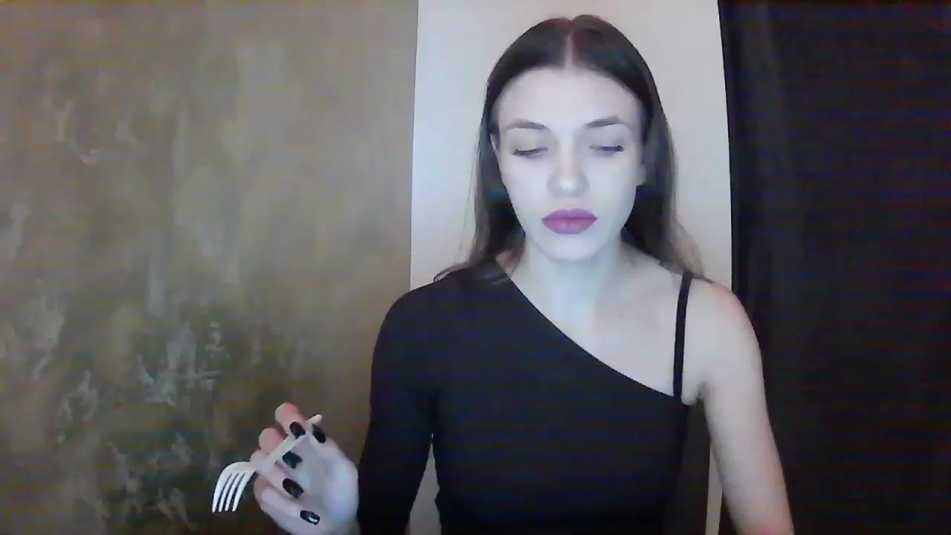 Gallery image thumbnail from GreenKittyy's myfreecams stream on, 01/27/2023, 22:24 image 5 of 20
