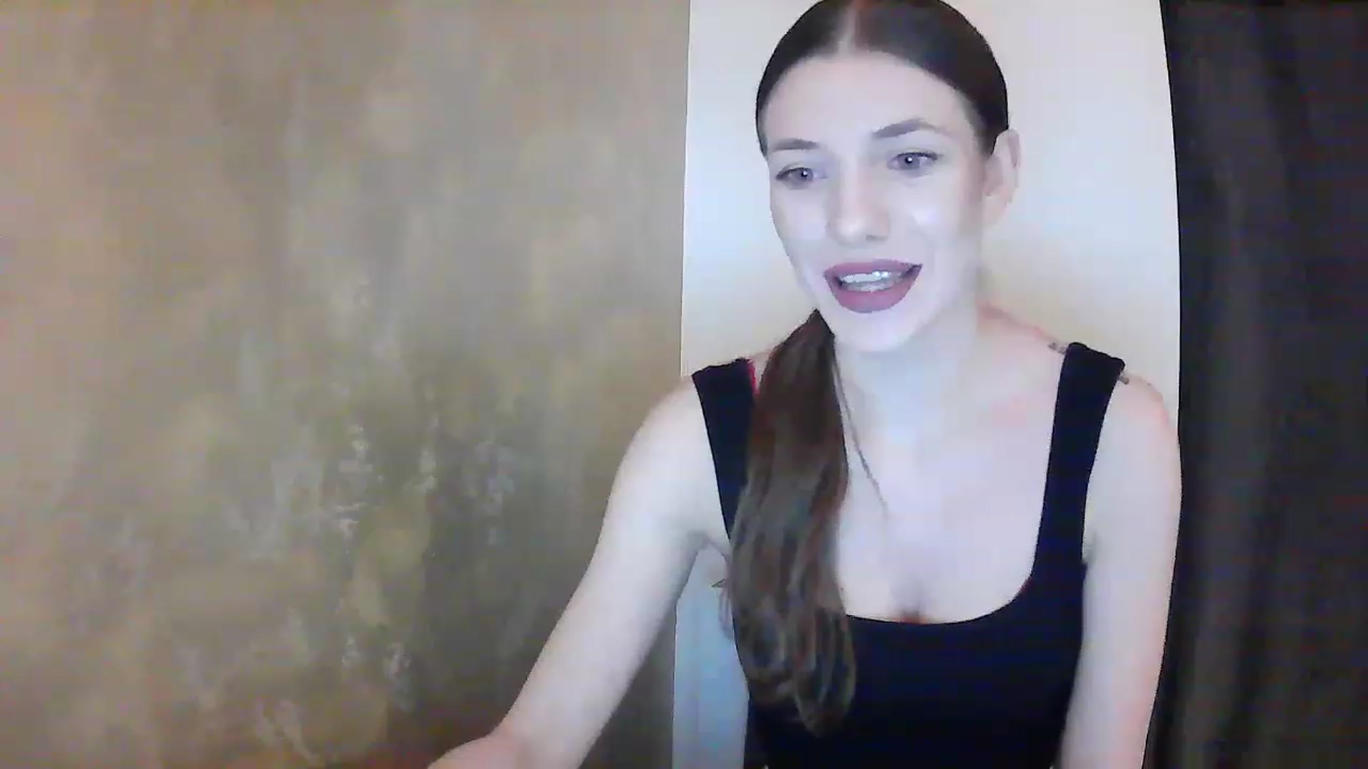 Gallery image thumbnail from GreenKittyy's myfreecams stream on, 01/30/2023, 24:52 image 17 of 20