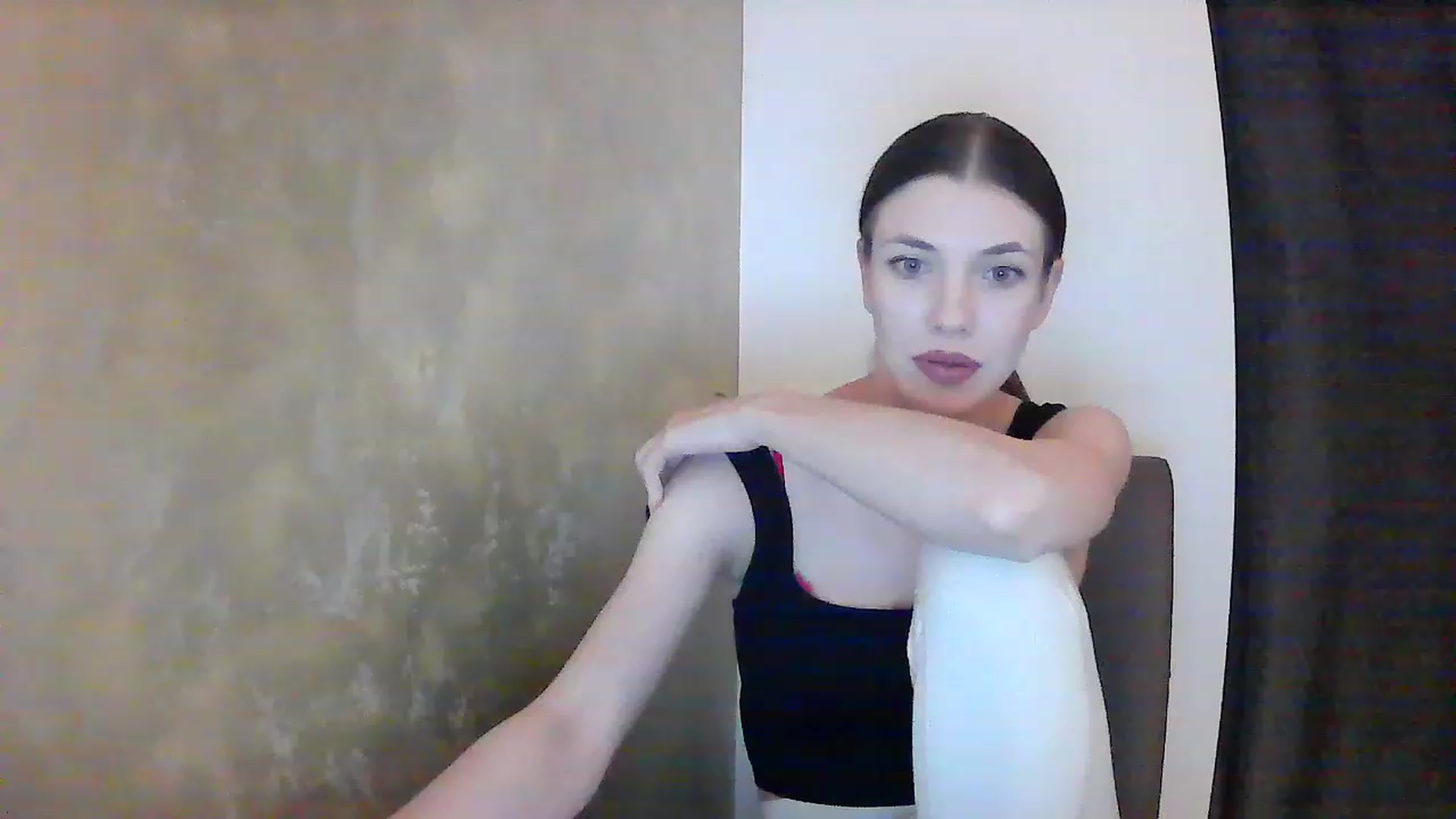Gallery image thumbnail from GreenKittyy's myfreecams stream on, 01/30/2023, 02:50 image 3 of 20