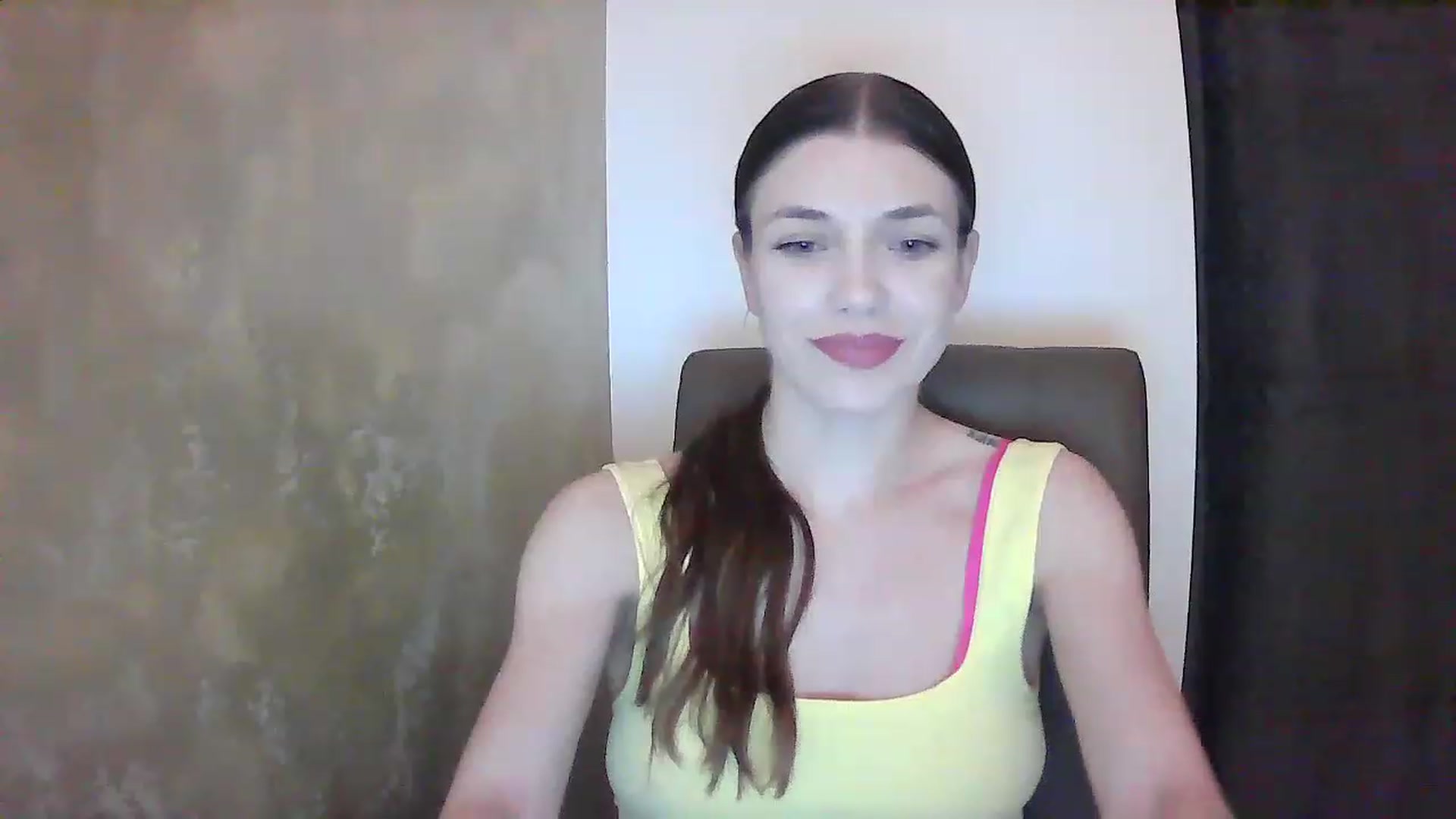 Gallery image thumbnail from GreenKittyy's myfreecams stream on, 01/31/2023, 24:50 image 19 of 20