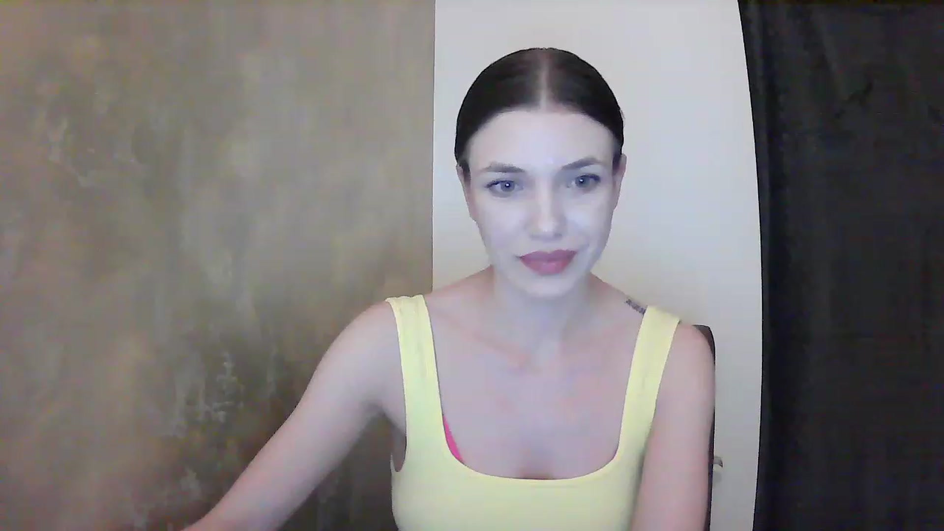 Gallery image thumbnail from GreenKittyy's myfreecams stream on, 01/31/2023, 02:25 image 12 of 20