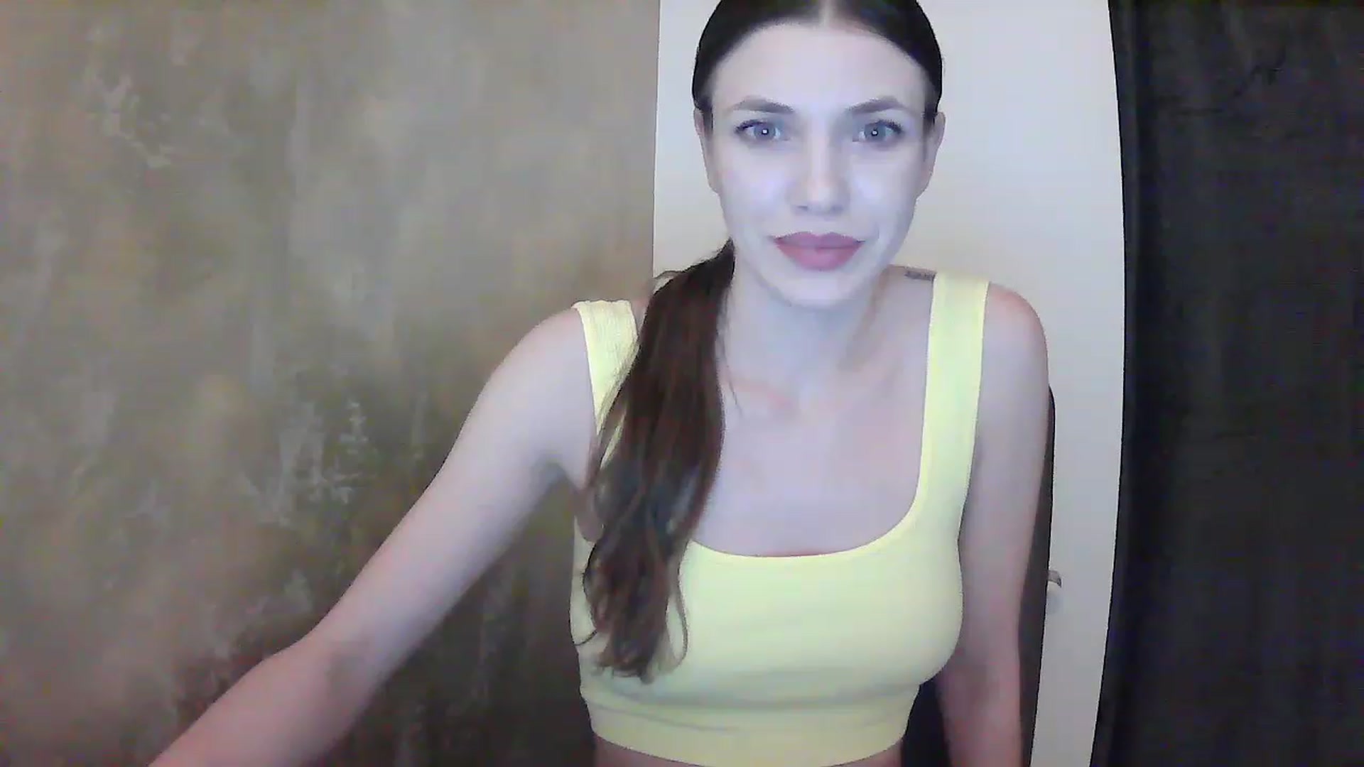 Gallery image thumbnail from GreenKittyy's myfreecams stream on, 01/31/2023, 02:25 image 18 of 20