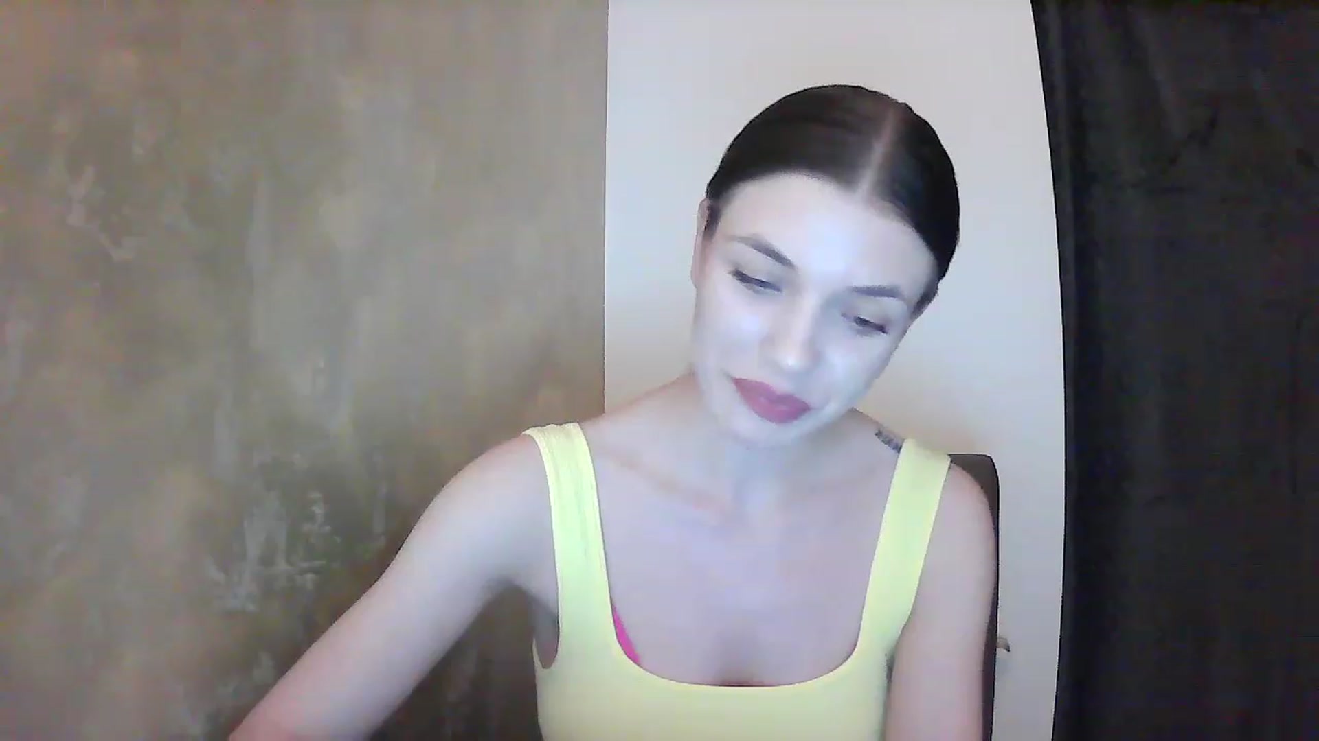 Gallery image thumbnail from GreenKittyy's myfreecams stream on, 01/31/2023, 02:25 image 14 of 20