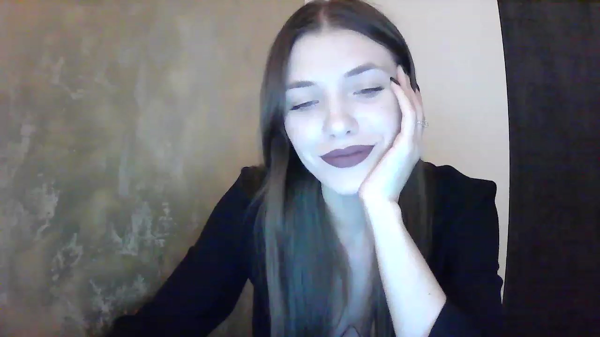 Gallery image thumbnail from GreenKittyy's myfreecams stream on, 02/02/2023, 01:40 image 7 of 20