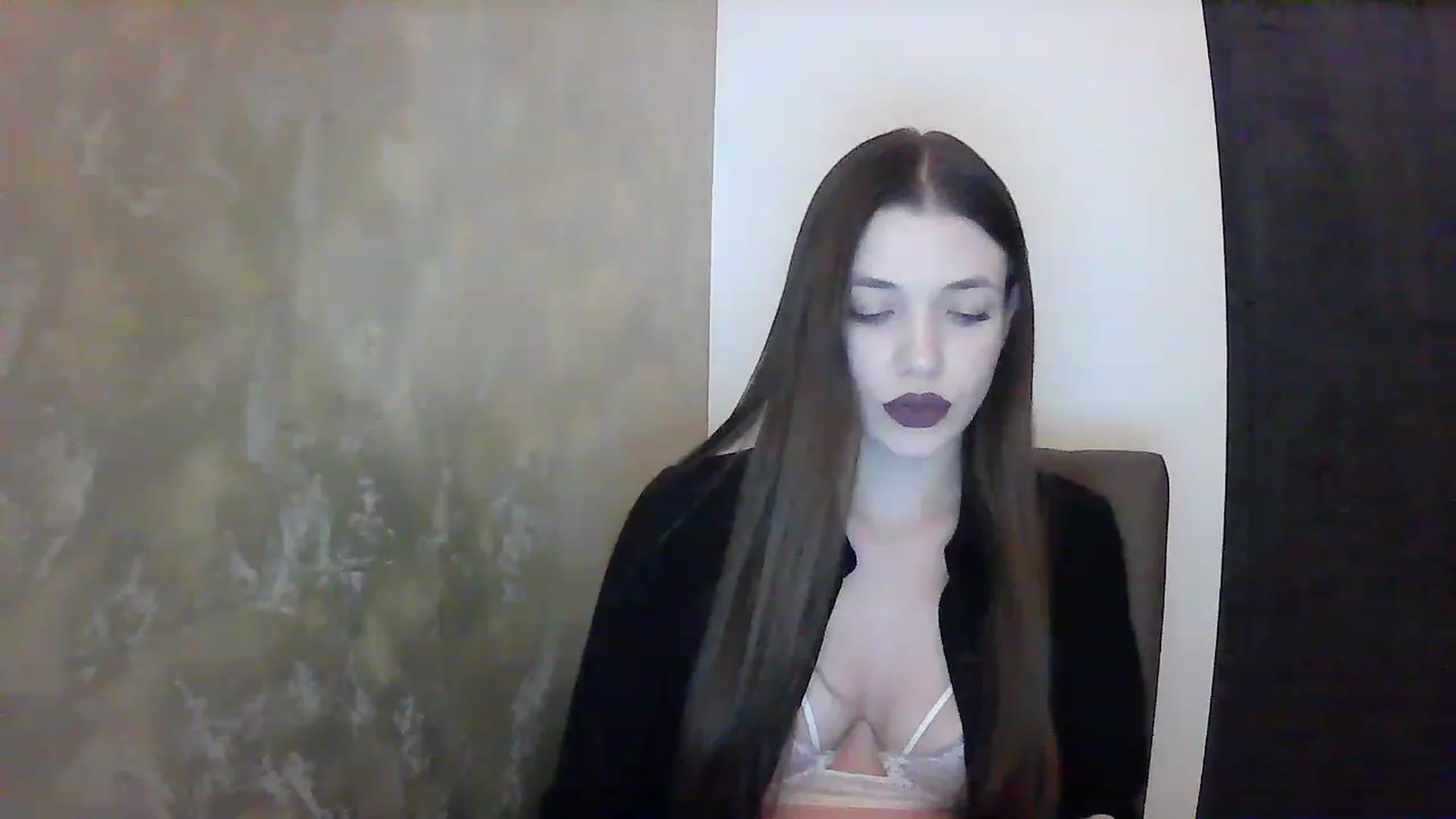 Gallery image thumbnail from GreenKittyy's myfreecams stream on, 02/02/2023, 01:40 image 16 of 20