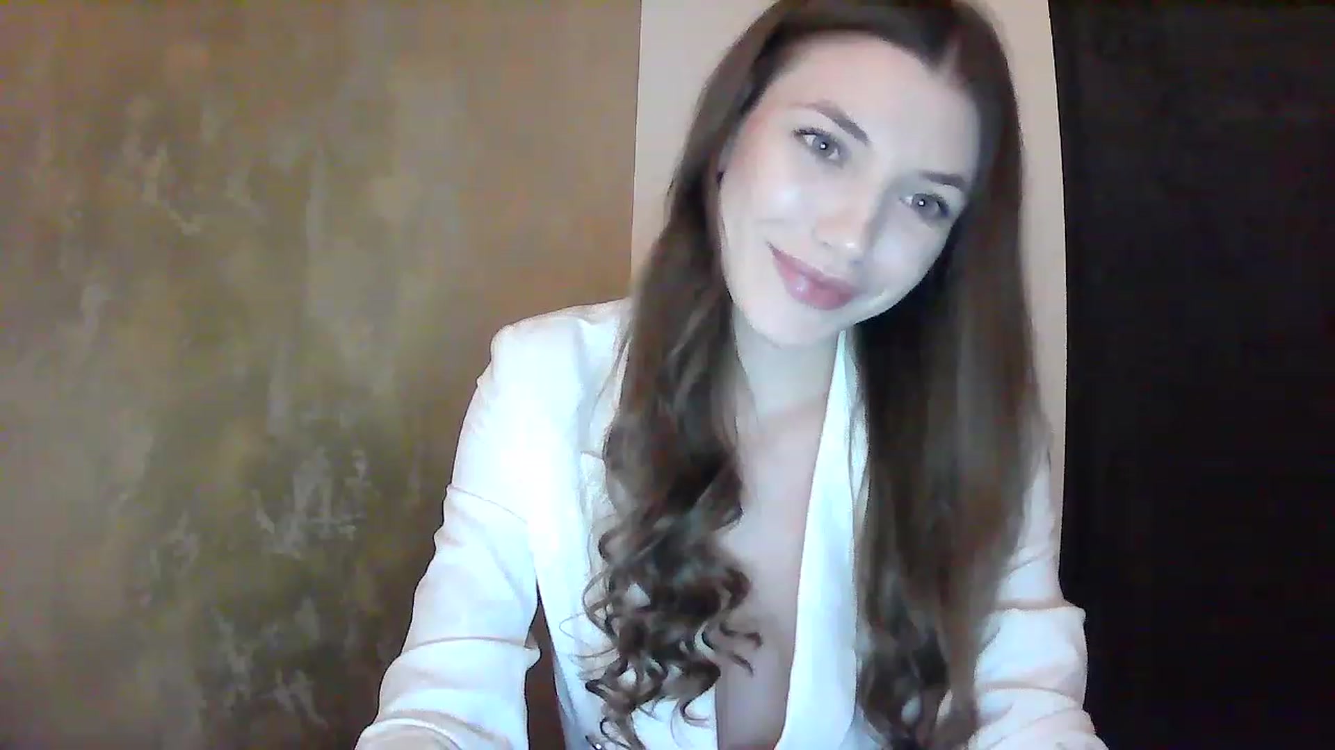 Gallery image thumbnail from GreenKittyy's myfreecams stream on, 02/04/2023, 01:31 image 3 of 20