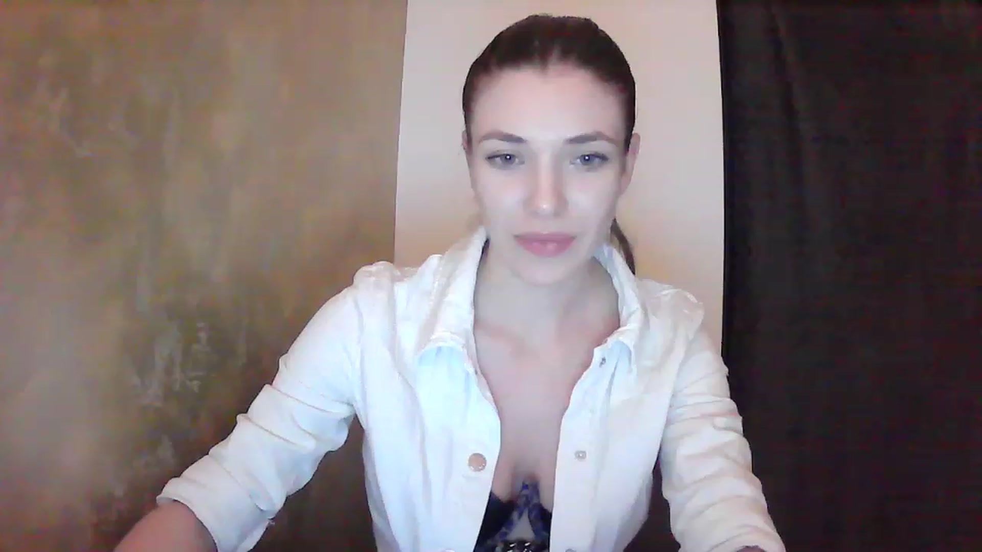 Gallery image thumbnail from GreenKittyy's myfreecams stream on, 02/13/2023, 24:51 image 7 of 20