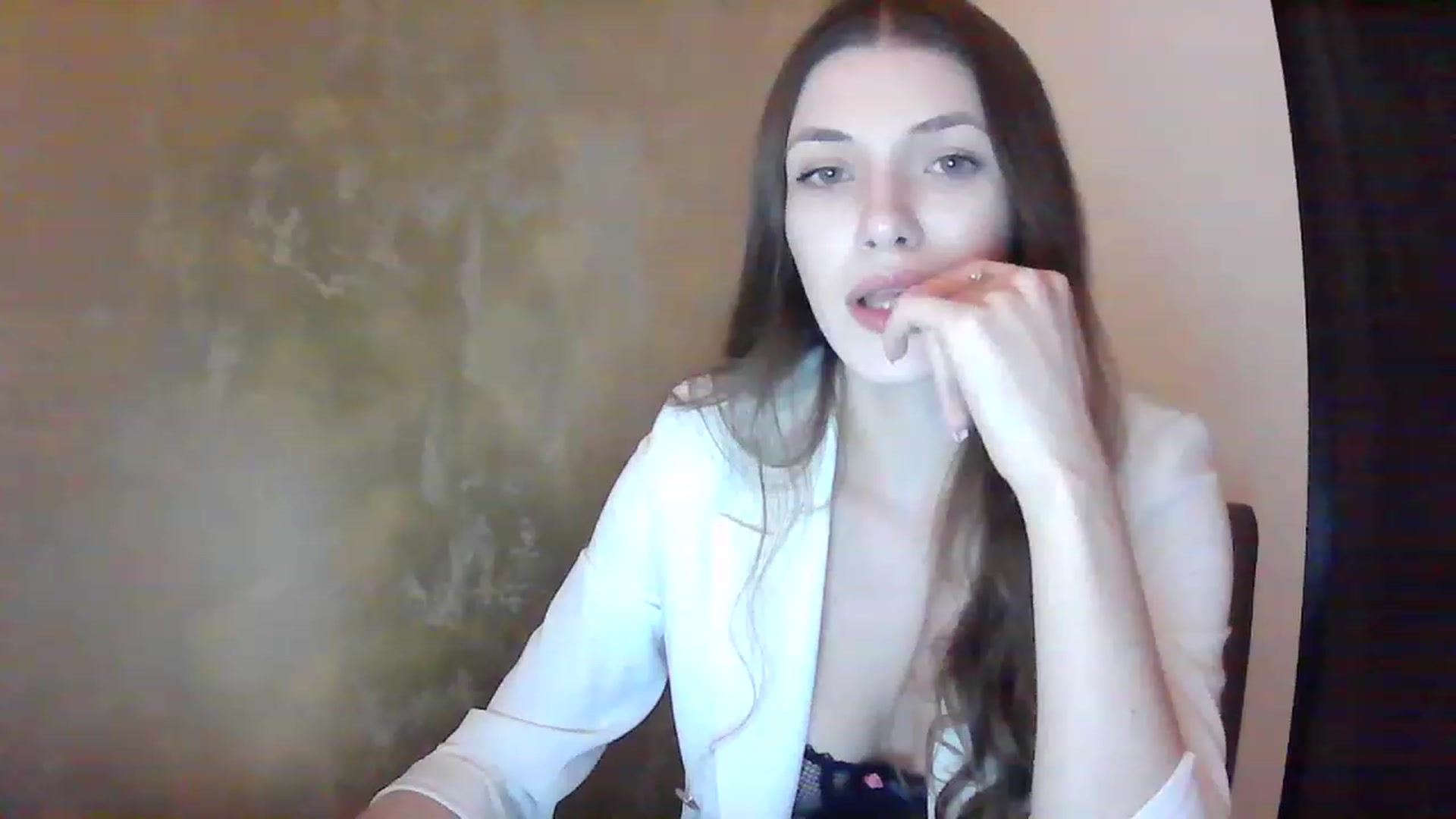 Gallery image thumbnail from GreenKittyy's myfreecams stream on, 02/27/2023, 24:43 image 12 of 20