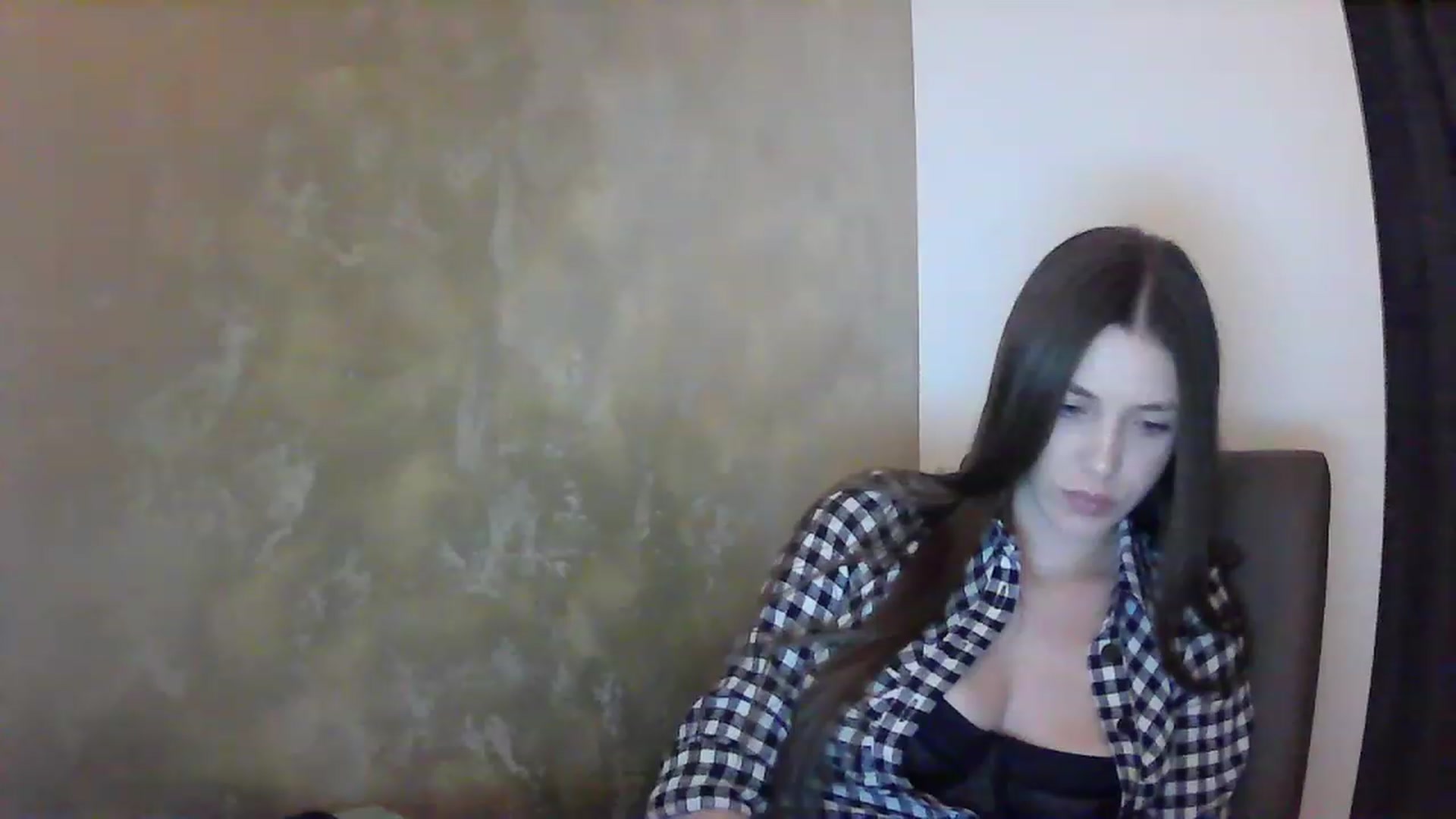 Gallery image thumbnail from GreenKittyy's myfreecams stream on, 03/07/2023, 02:28 image 4 of 20