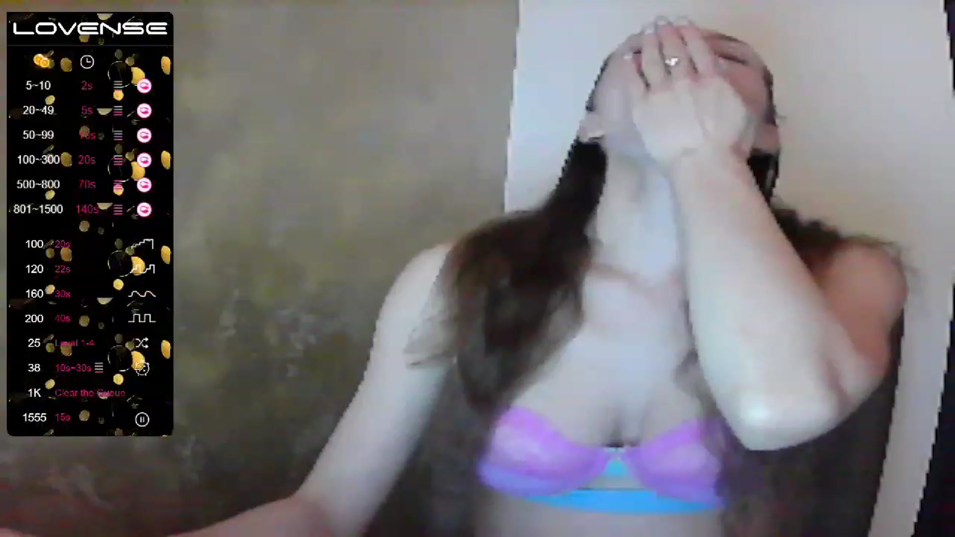 Gallery image thumbnail from GreenKittyy's myfreecams stream on, 05/12/2023, 24:43 image 5 of 20