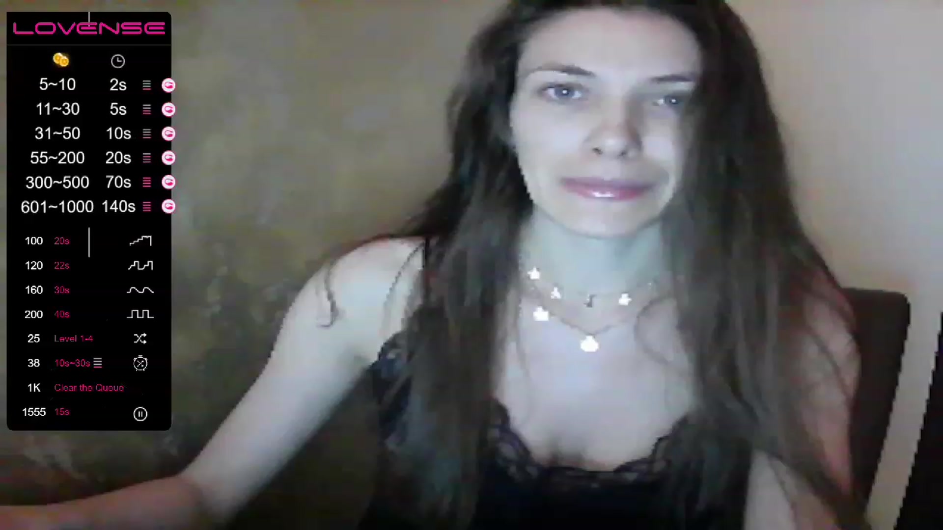 Gallery image thumbnail from GreenKittyy's myfreecams stream on, 06/06/2023, 22:15 image 3 of 20