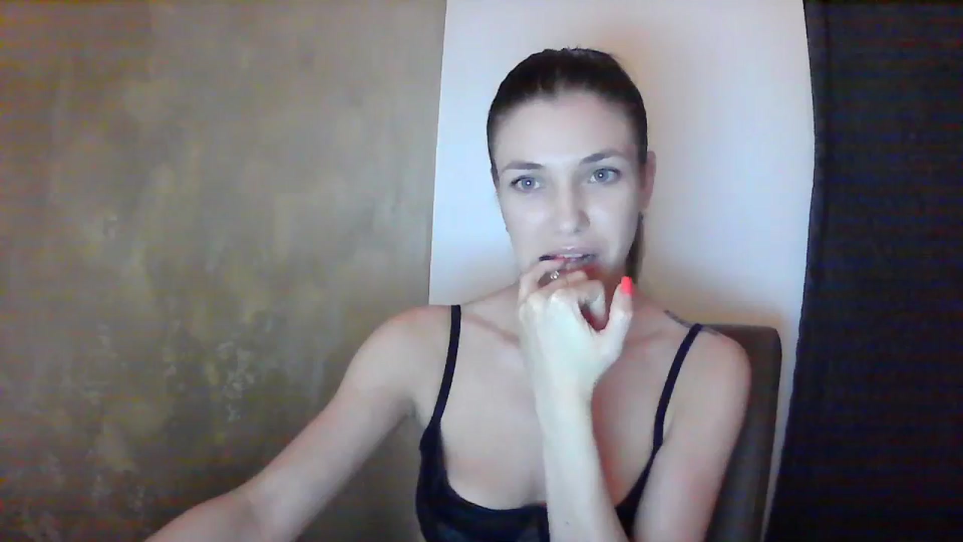 Gallery image thumbnail from GreenKittyy's myfreecams stream on, 07/16/2023, 23:10 image 4 of 20