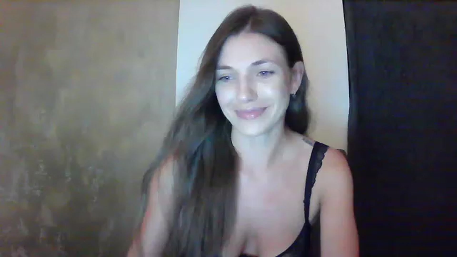 Gallery image thumbnail from GreenKittyy's myfreecams stream on, 07/21/2023, 02:30 image 11 of 20