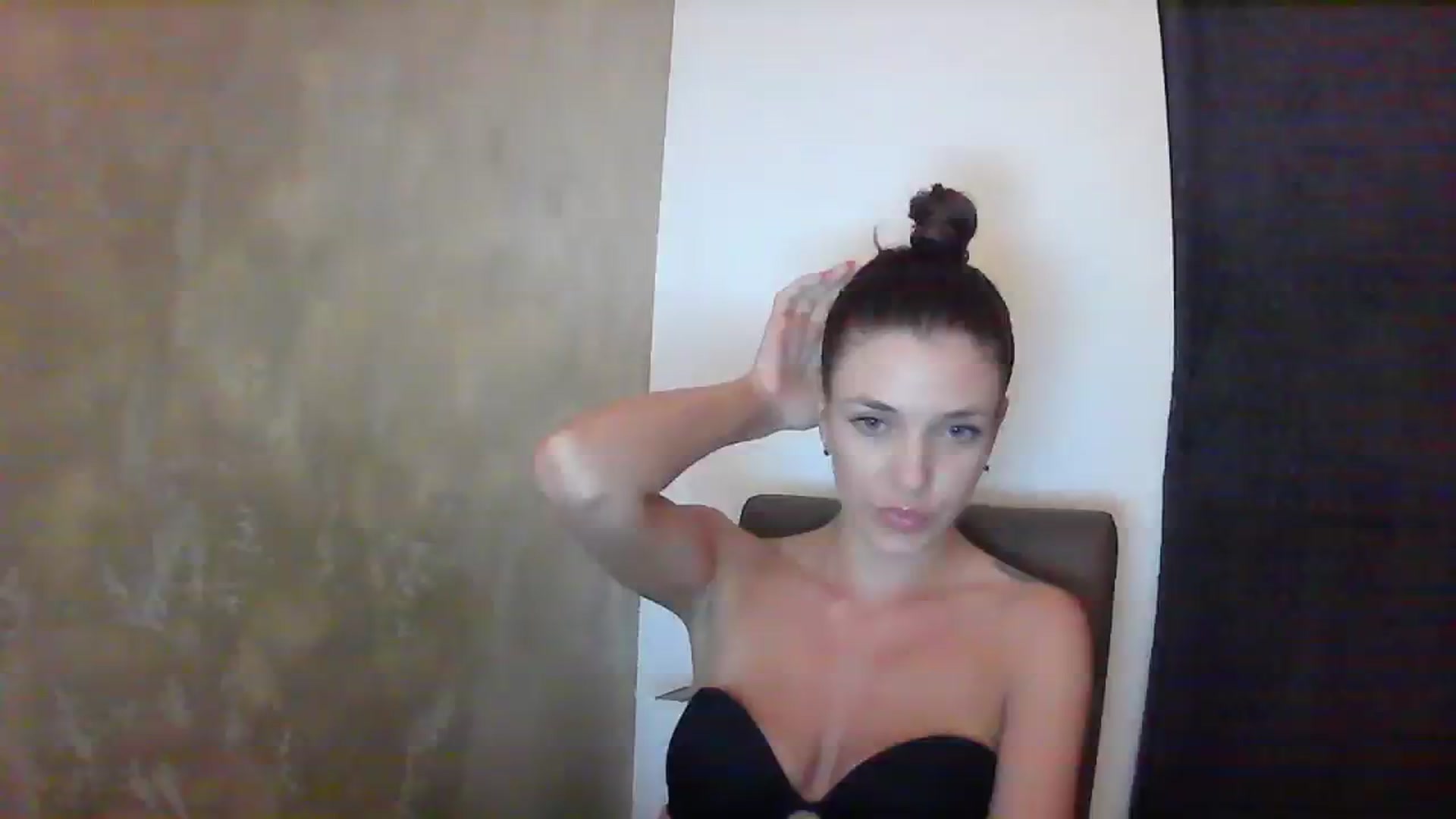 Gallery image thumbnail from GreenKittyy's myfreecams stream on, 07/26/2023, 01:00 image 10 of 20