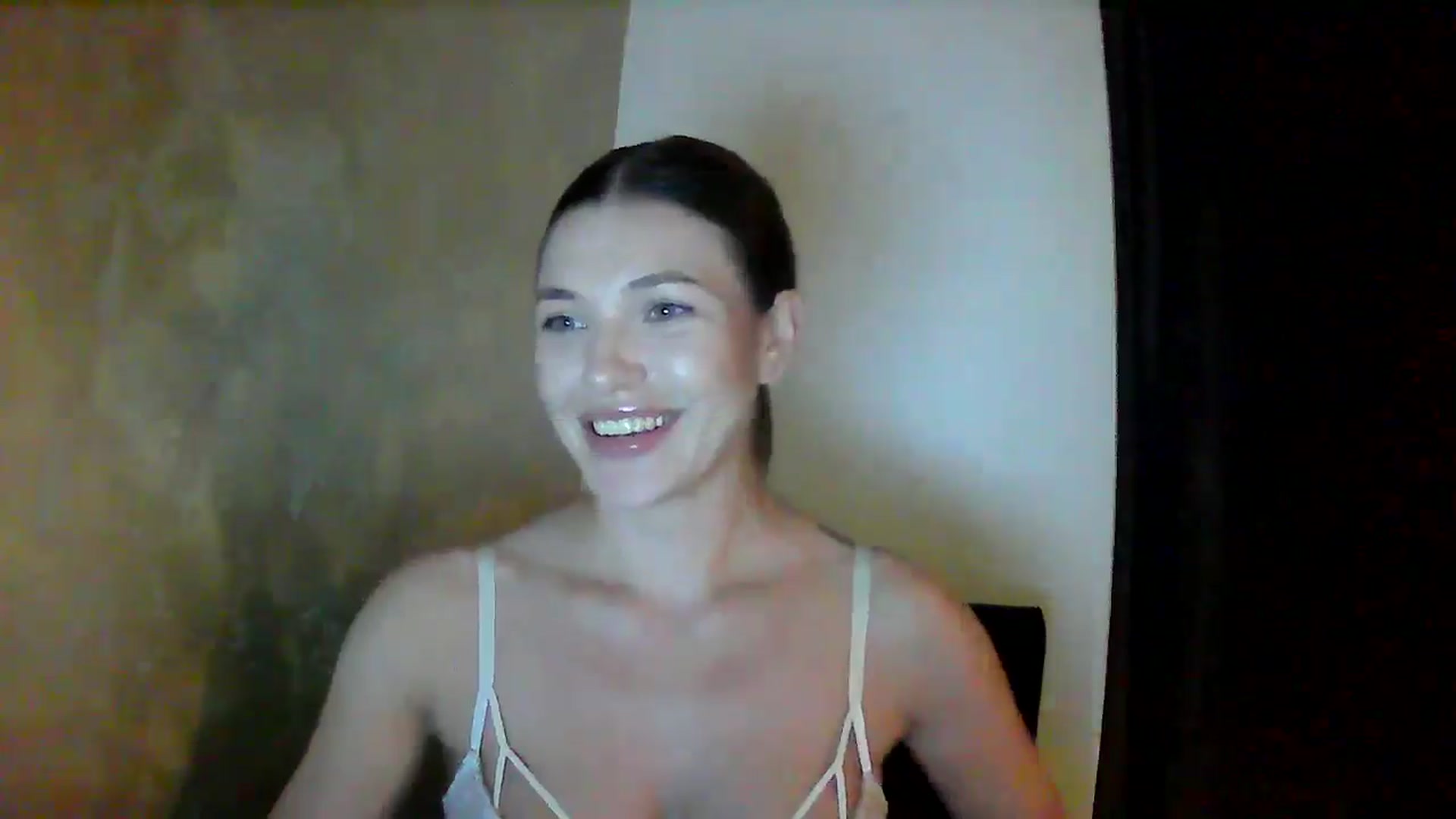 Gallery image thumbnail from GreenKittyy's myfreecams stream on, 09/01/2025, 01:23 image 11 of 20