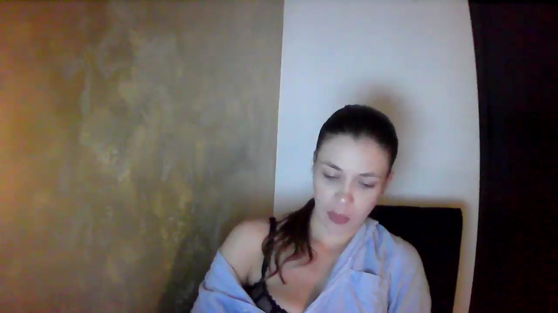 Gallery image thumbnail from GreenKittyy's myfreecams stream on, 09/02/2025, 24:00 image 2 of 20