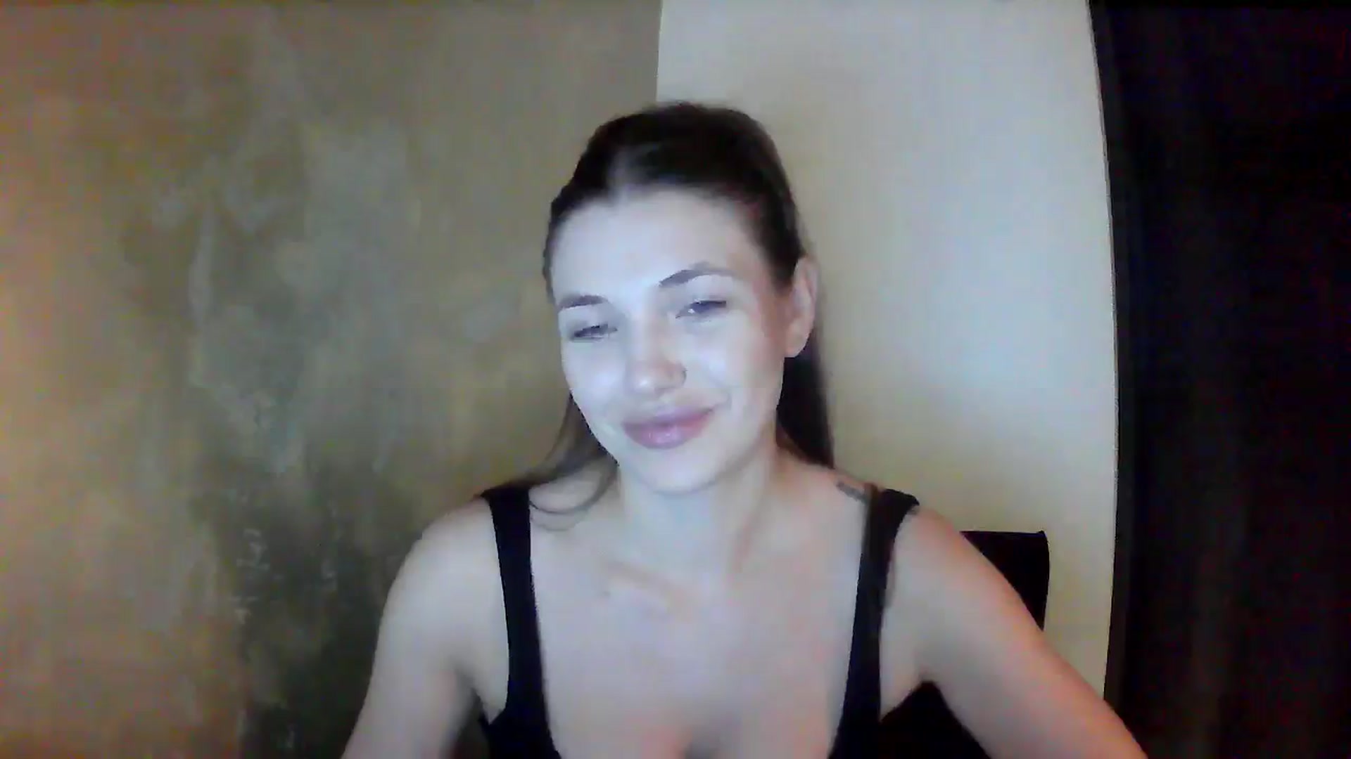 Gallery image thumbnail from GreenKittyy's myfreecams stream on, 09/07/2025, 01:18 image 10 of 20