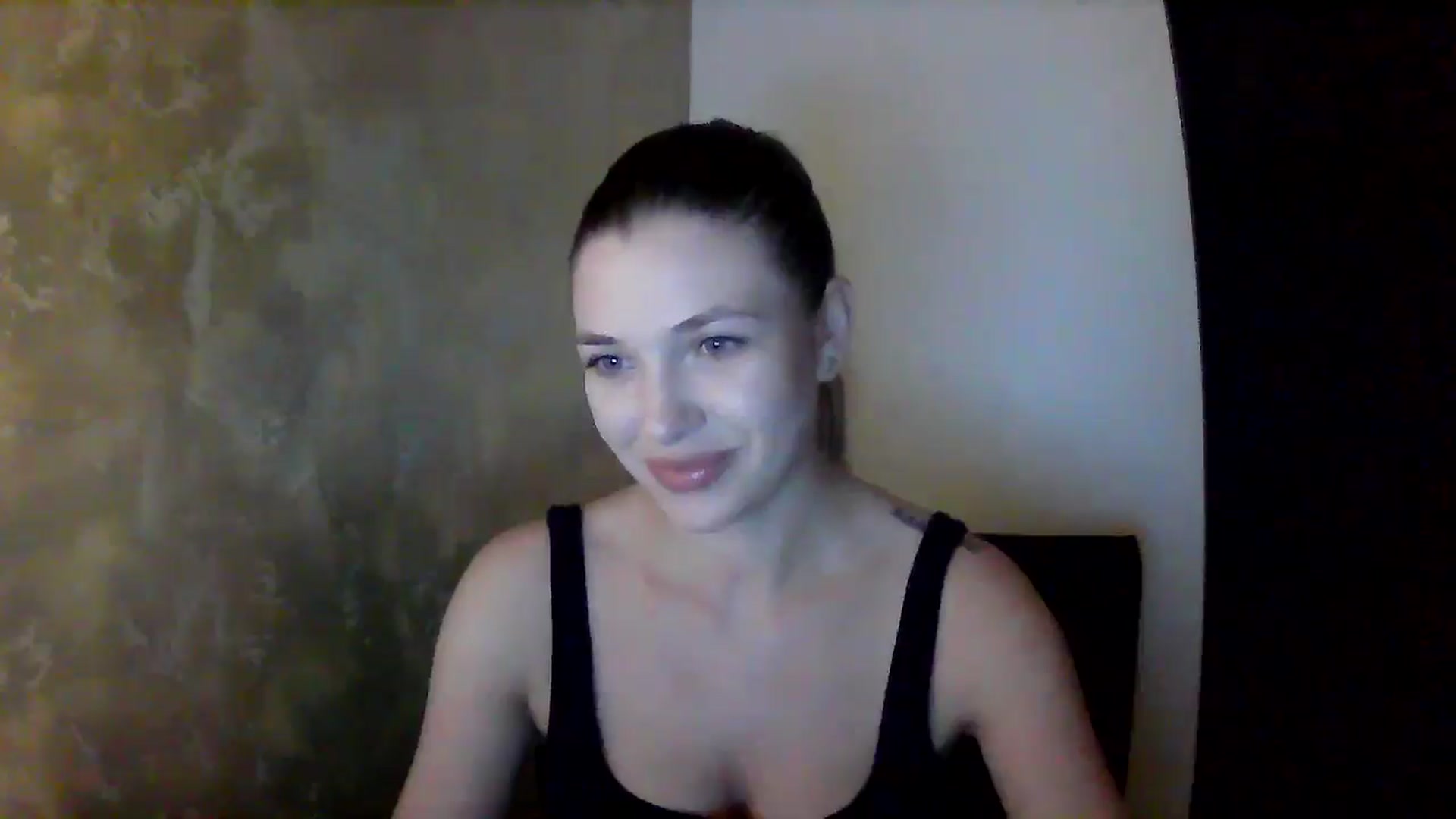 Gallery image thumbnail from GreenKittyy's myfreecams stream on, 09/08/2025, 01:10 image 8 of 20