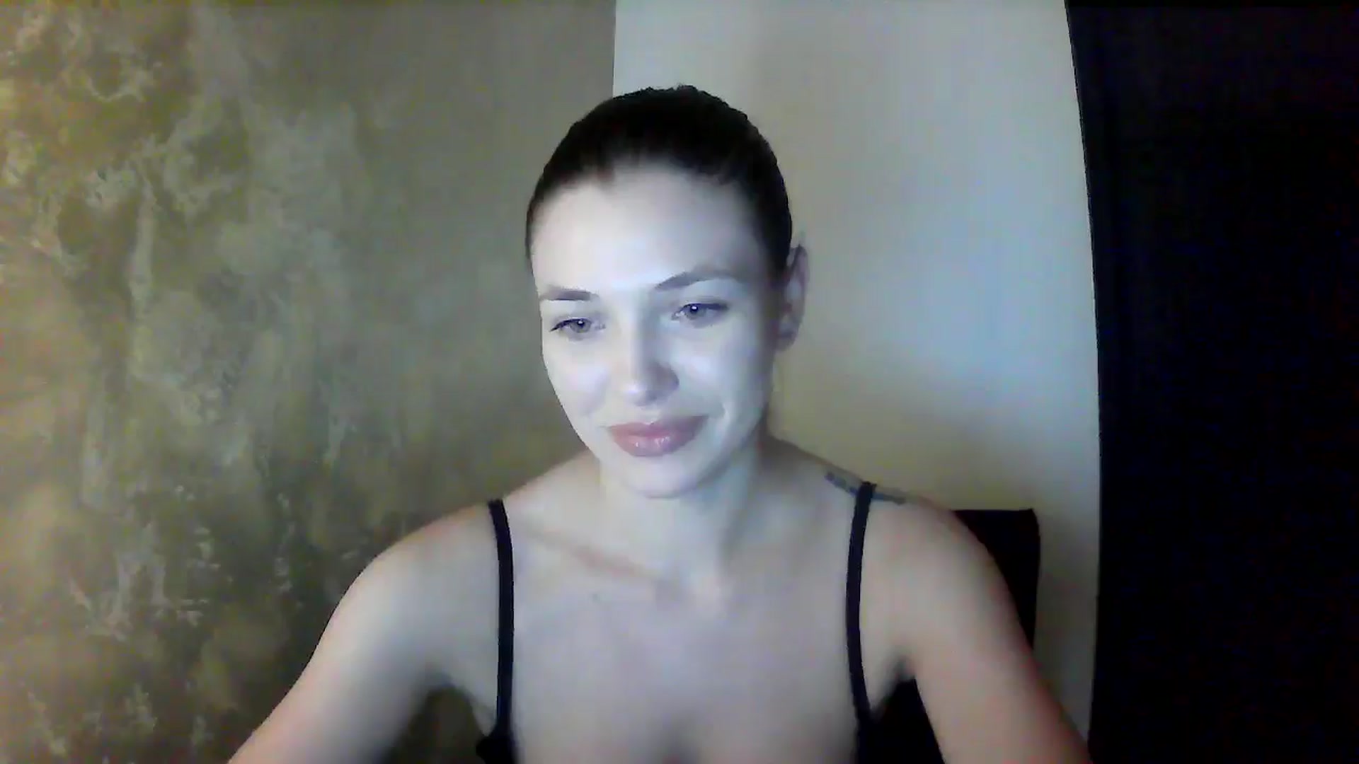 Gallery image thumbnail from GreenKittyy's myfreecams stream on, 09/08/2025, 01:34 image 14 of 20
